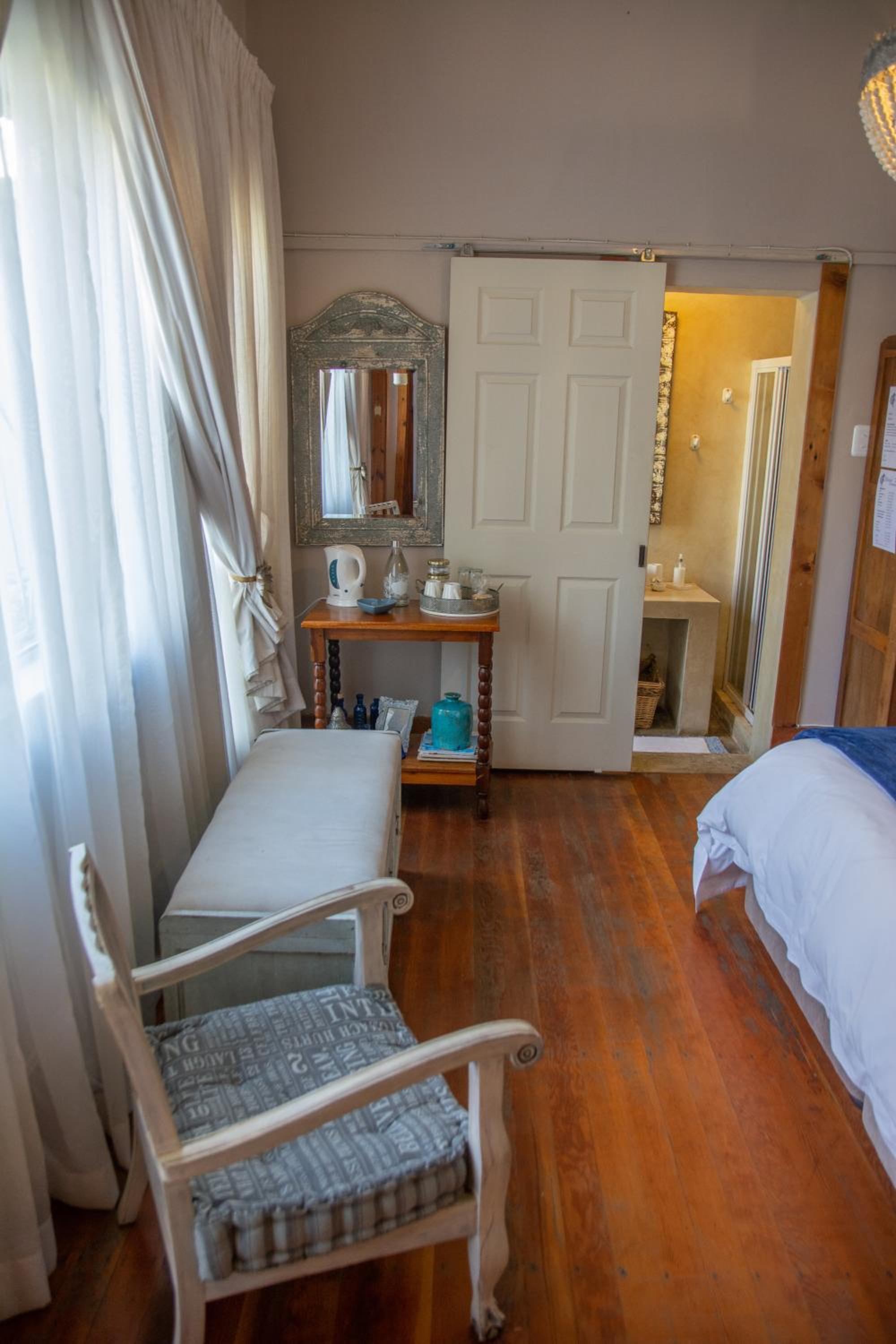 Standard Double Room photo 3