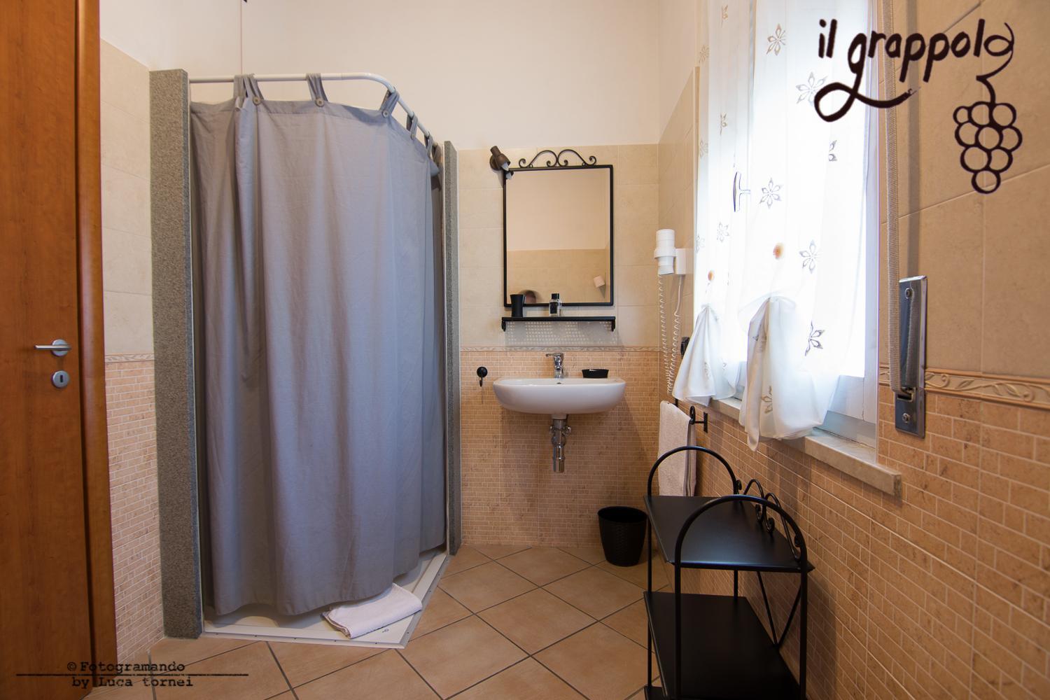 Double Room with Private Bathroom photo 2