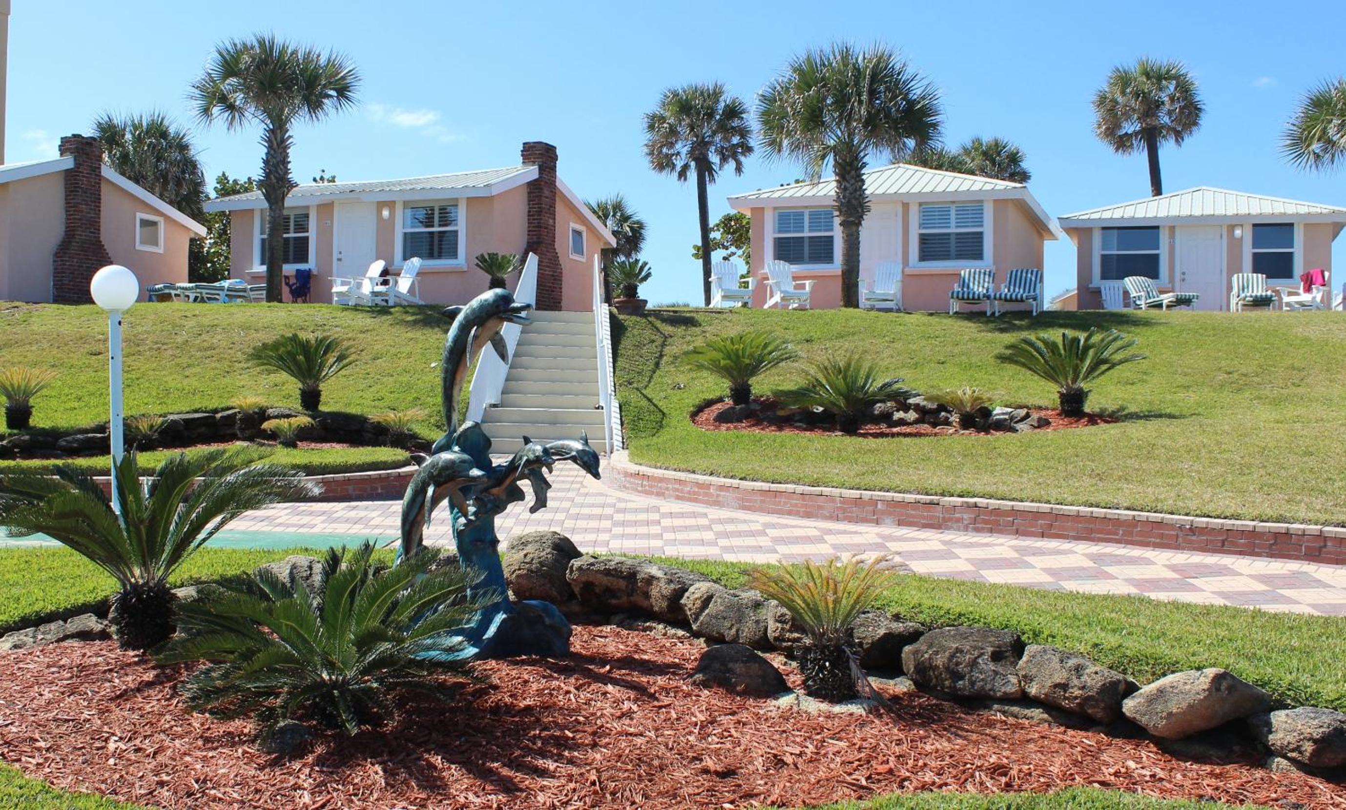 Cottage with Ocean Front - Photo 16