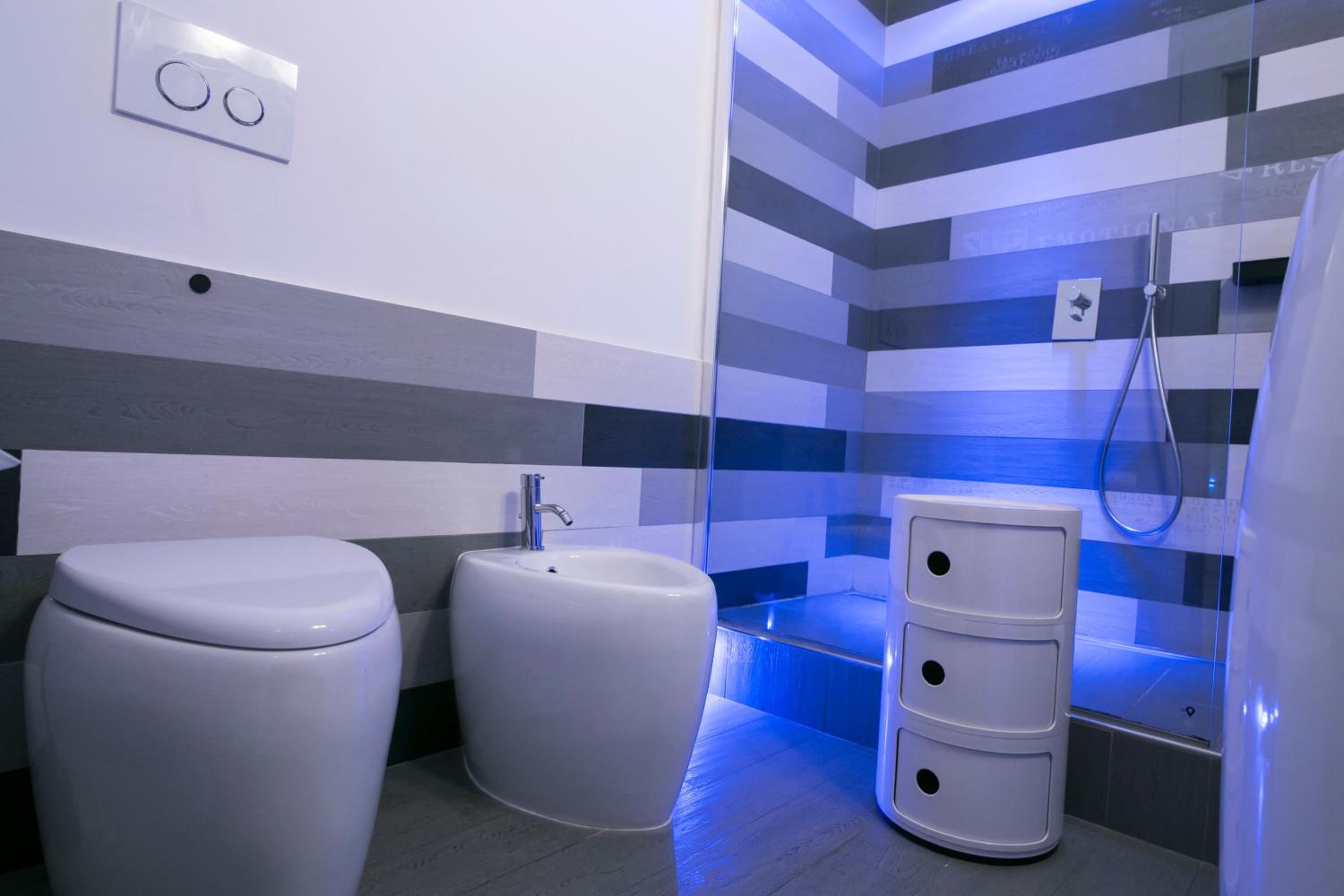 Suite with Spa Bath (2 Adults) photo 2