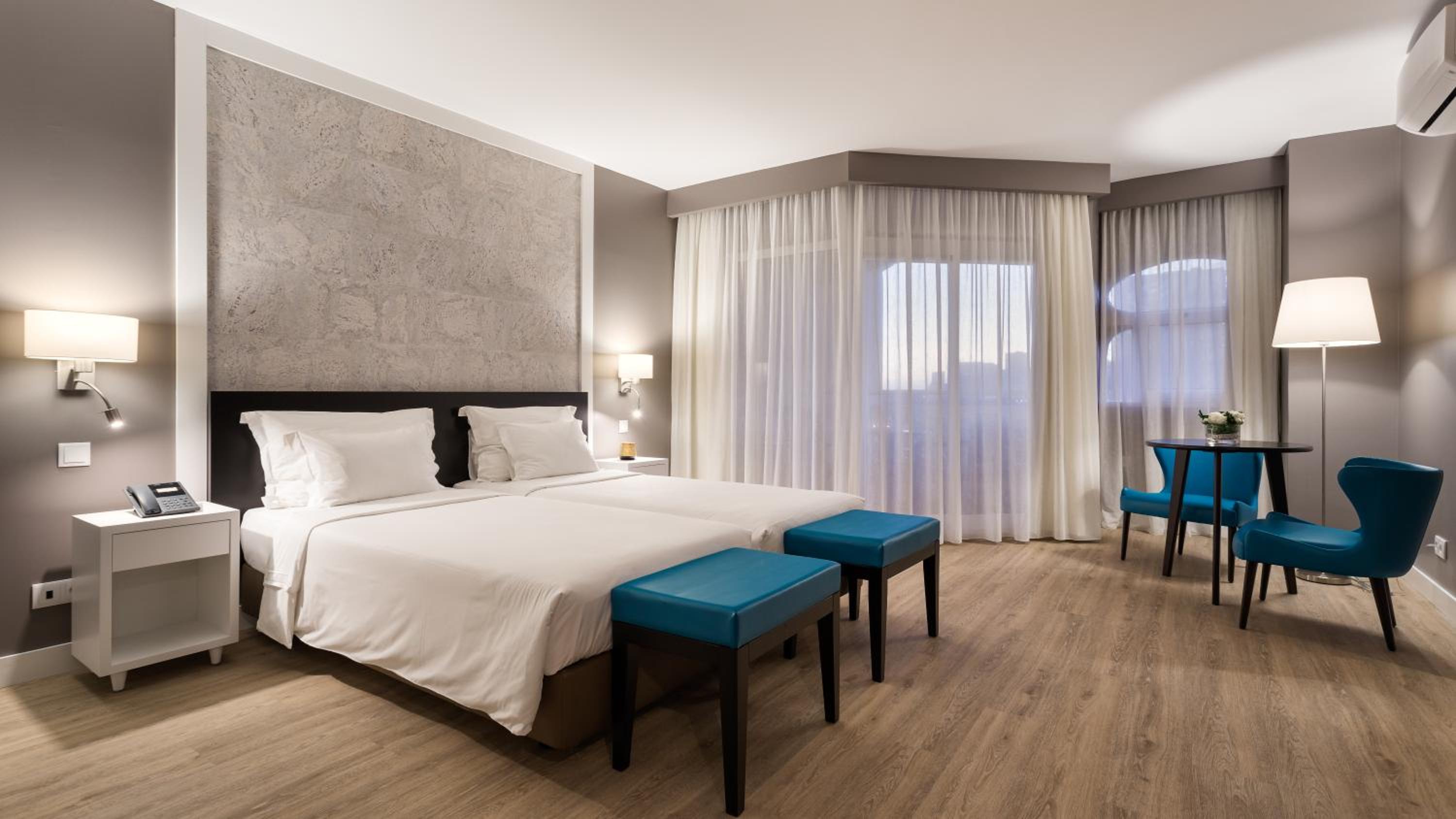 Double or Twin Room with Land View - Photo 1
