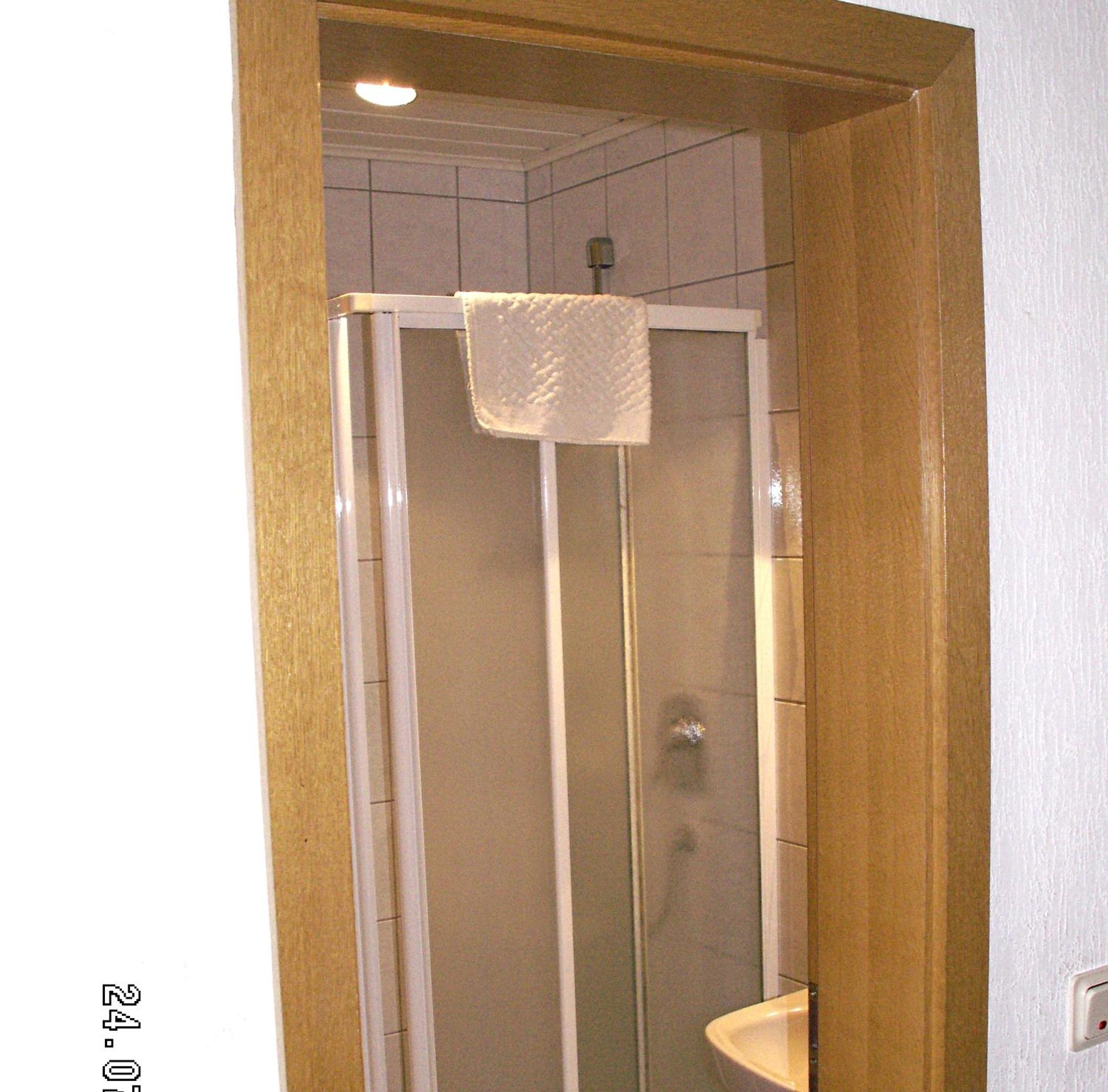 Twin Room - Photo 6