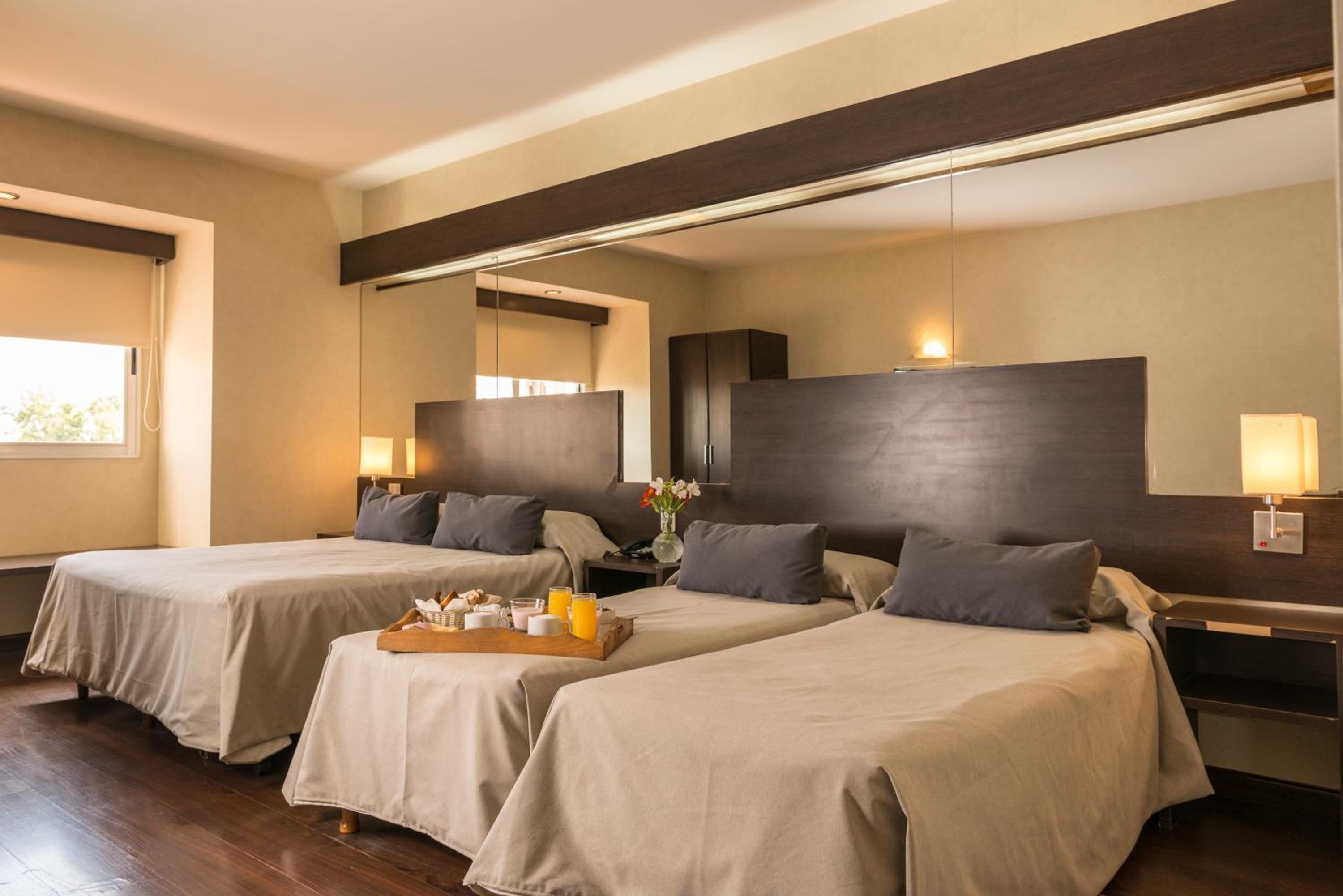 Superior Quadruple Room photo 3