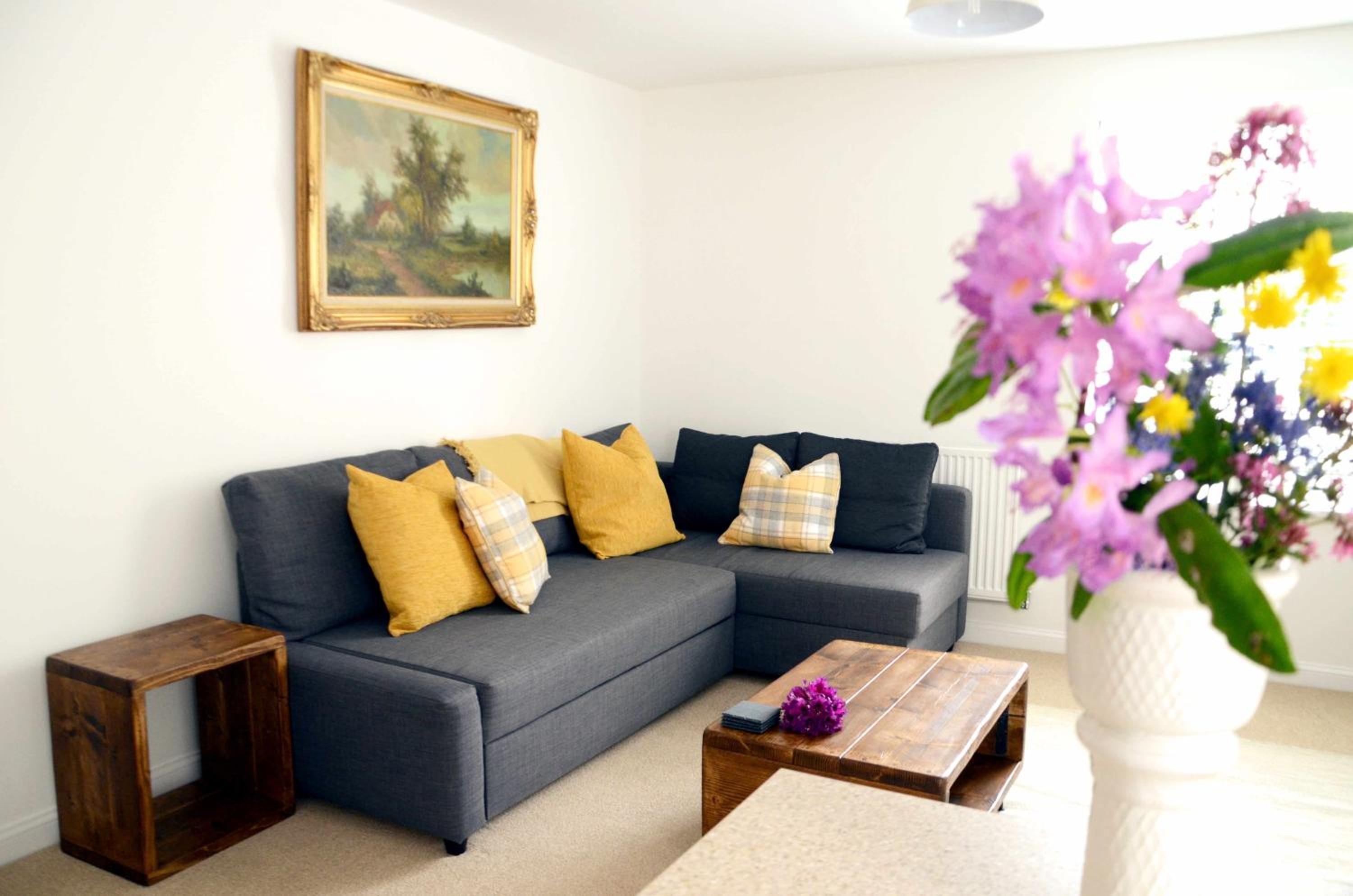 2 Bedroom Apartment - Jeffrey House photo 1