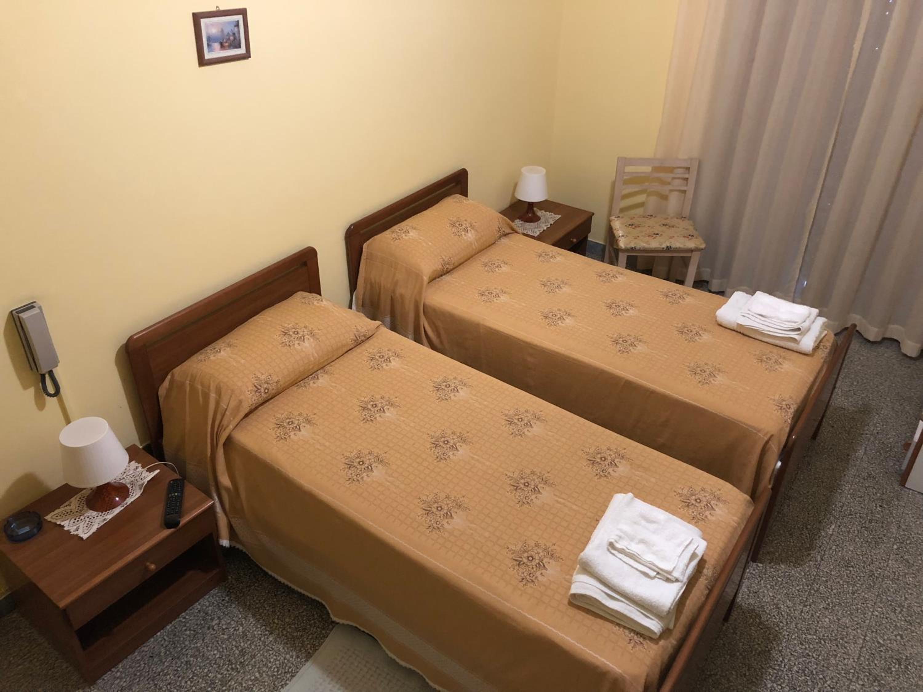 Twin Room photo 1