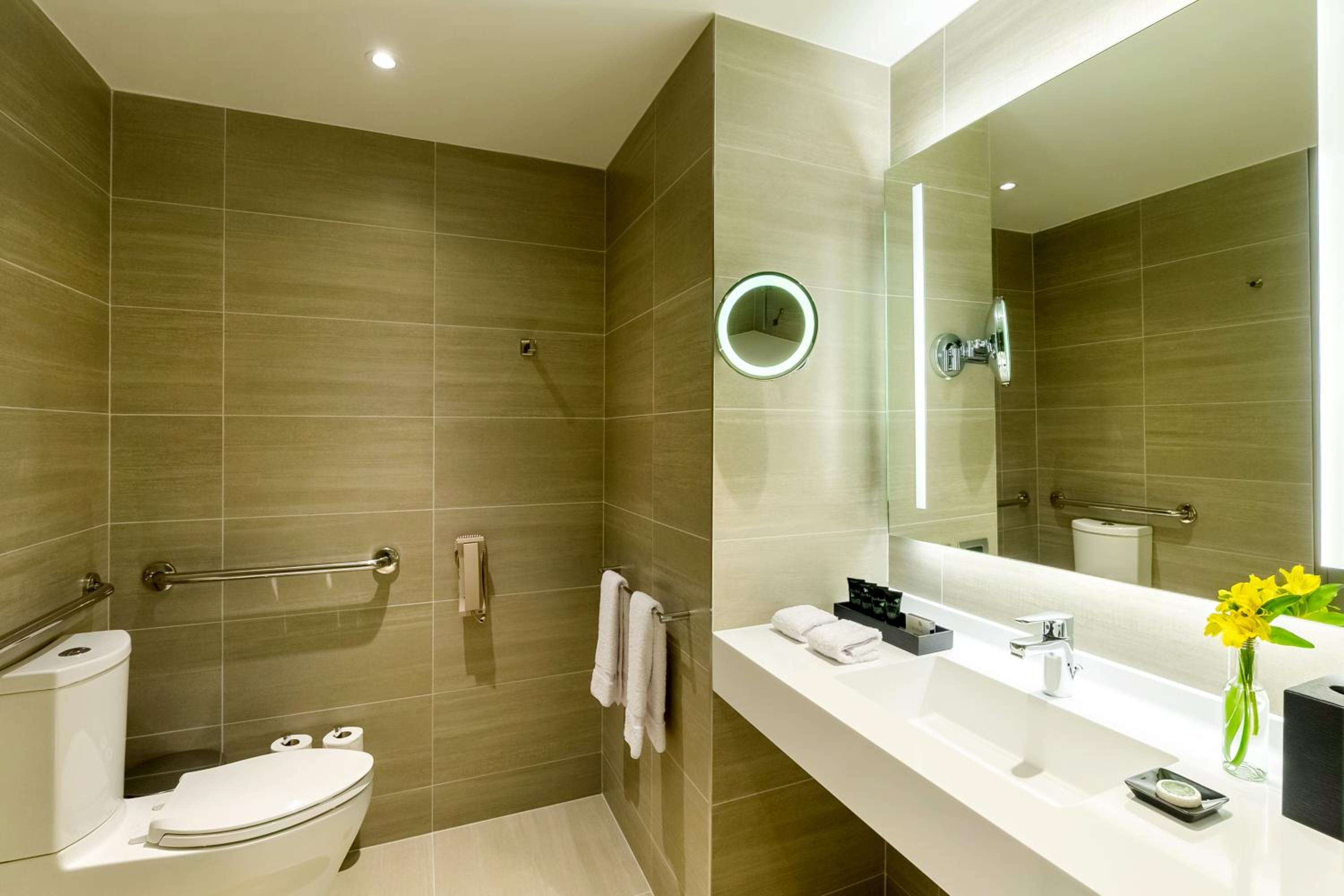 Premium Queen Room with Two Queen Beds - Accessible Shower