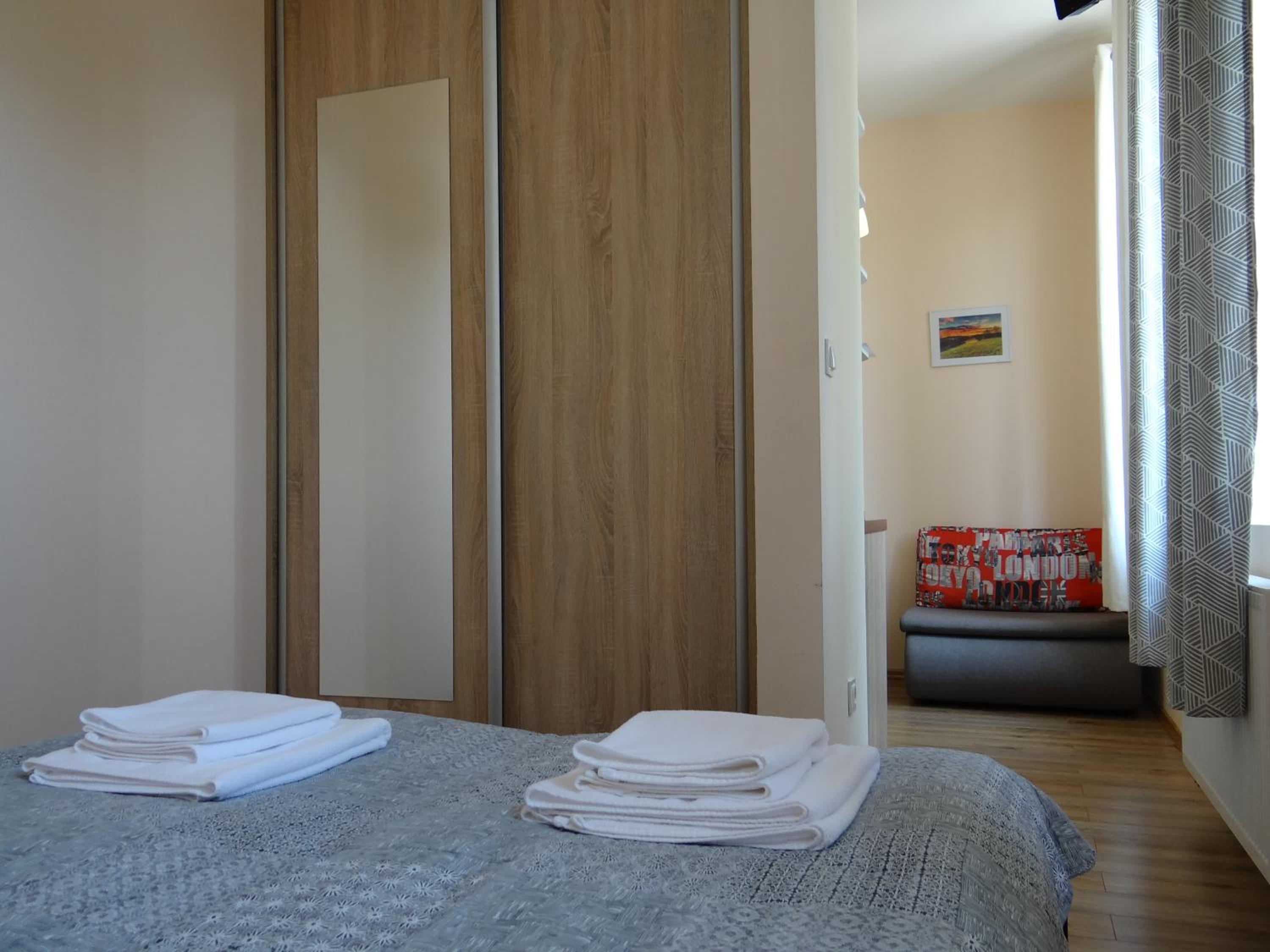 Studio Apartment photo 1