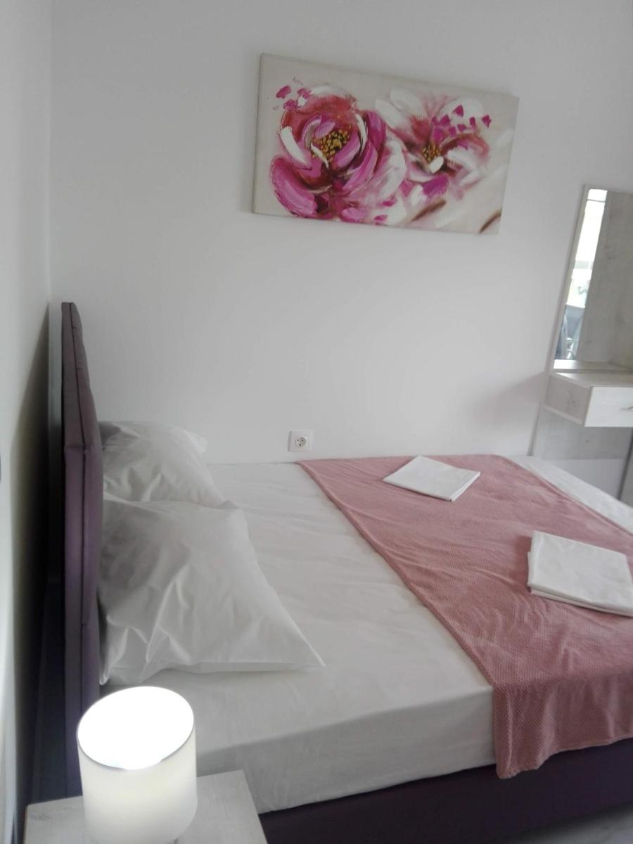 Two-Bedroom Apartment photo 3