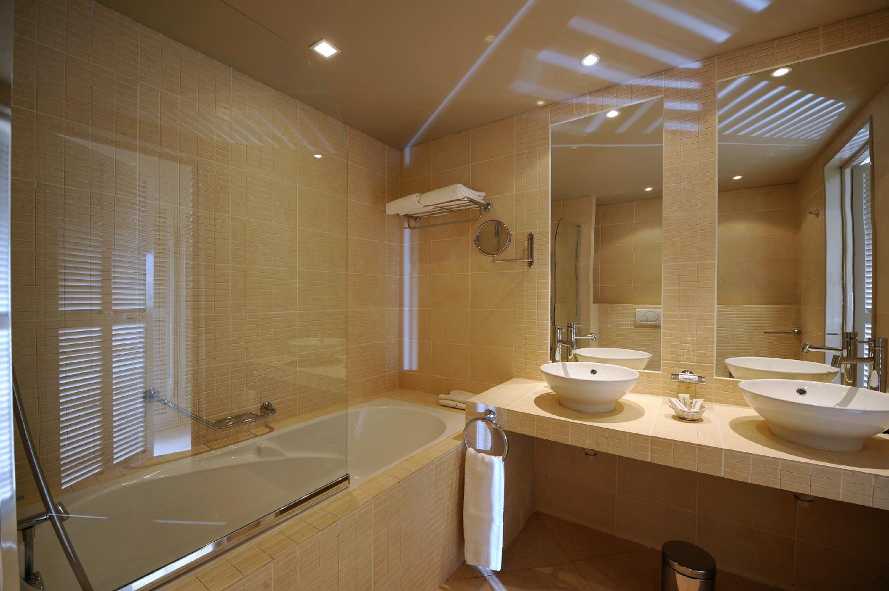 Executive Double or Twin Room - Photo 3