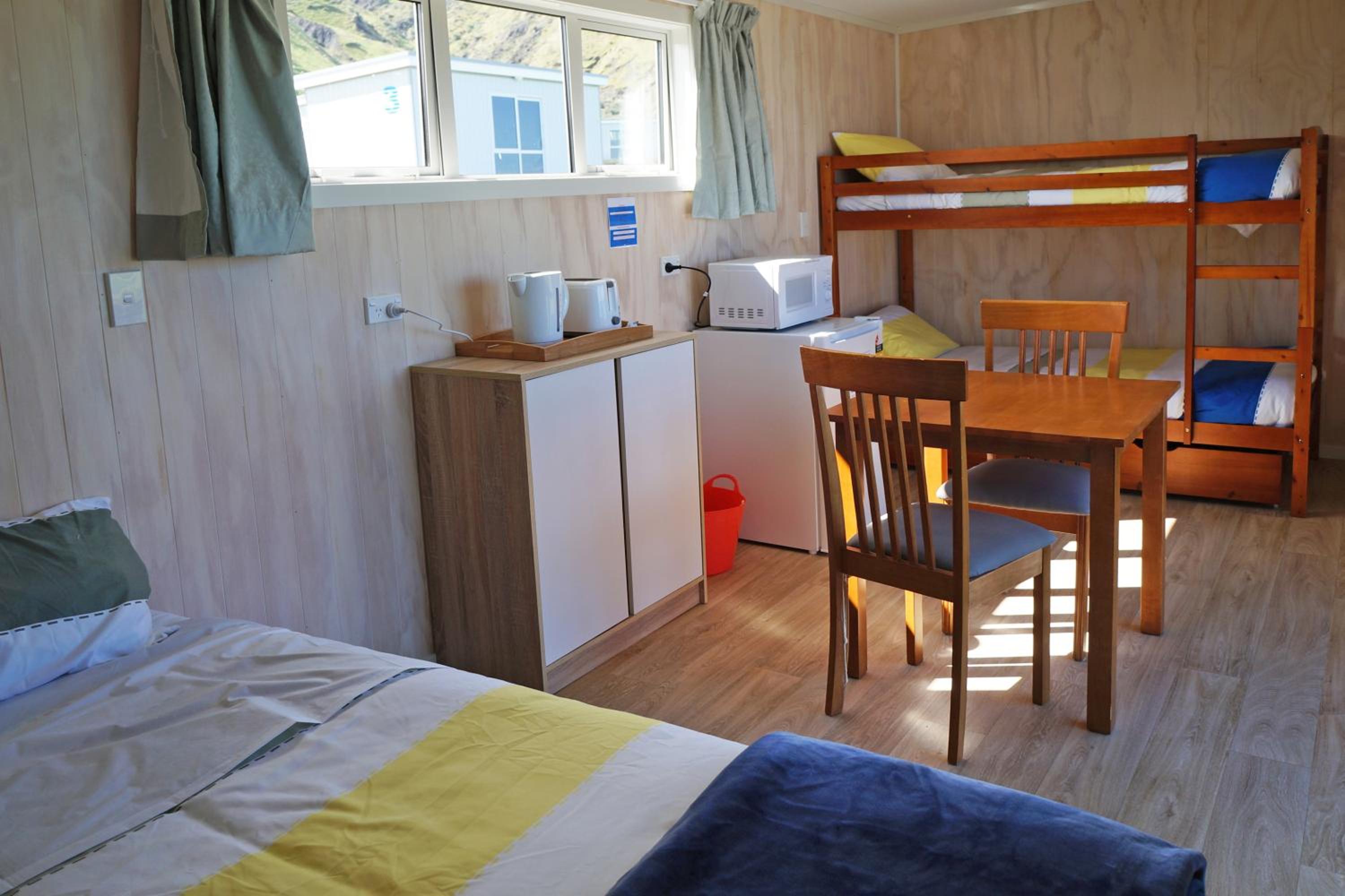 Mobile Home photo 2