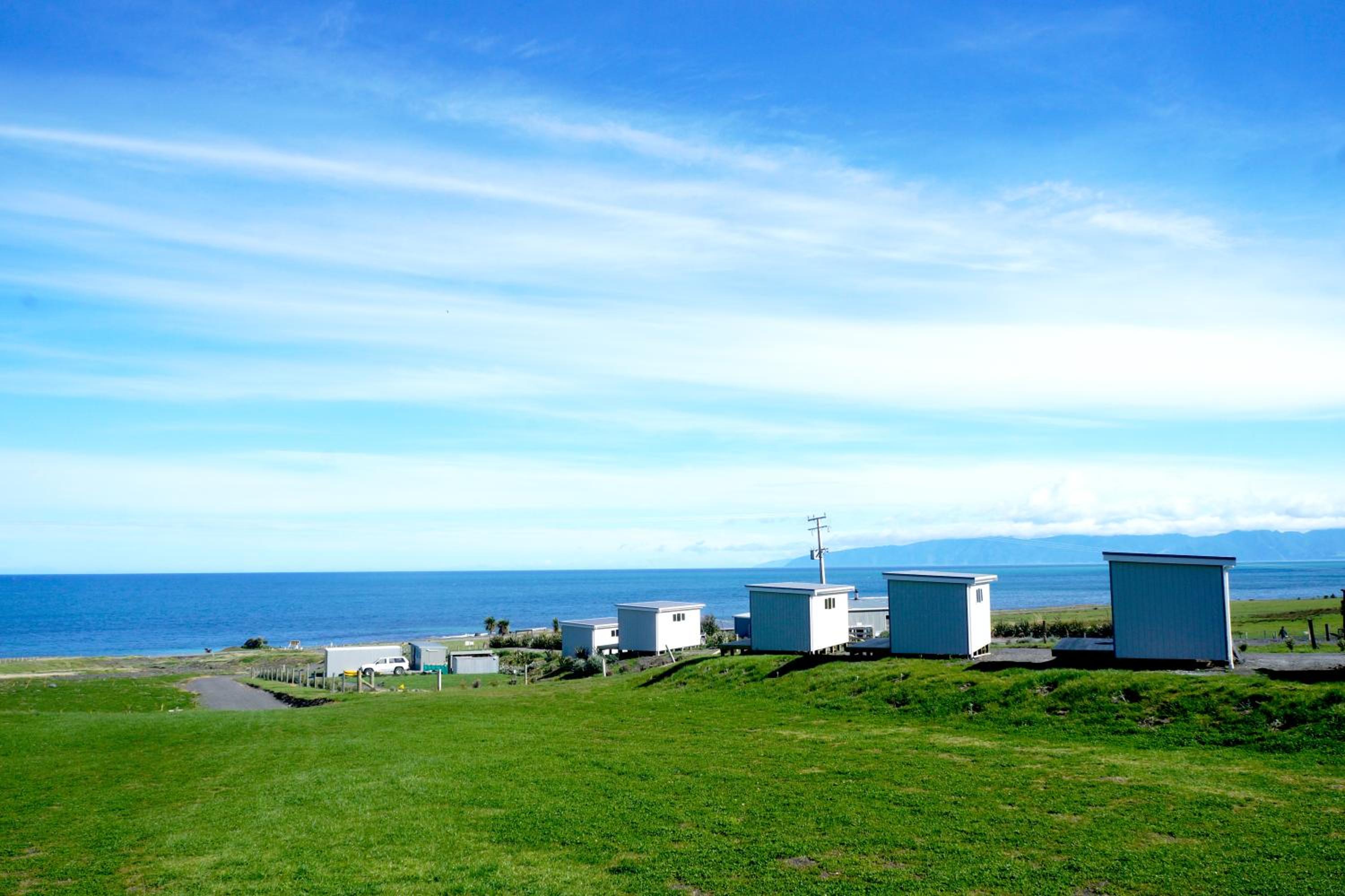 Mobile Home - Photo 2