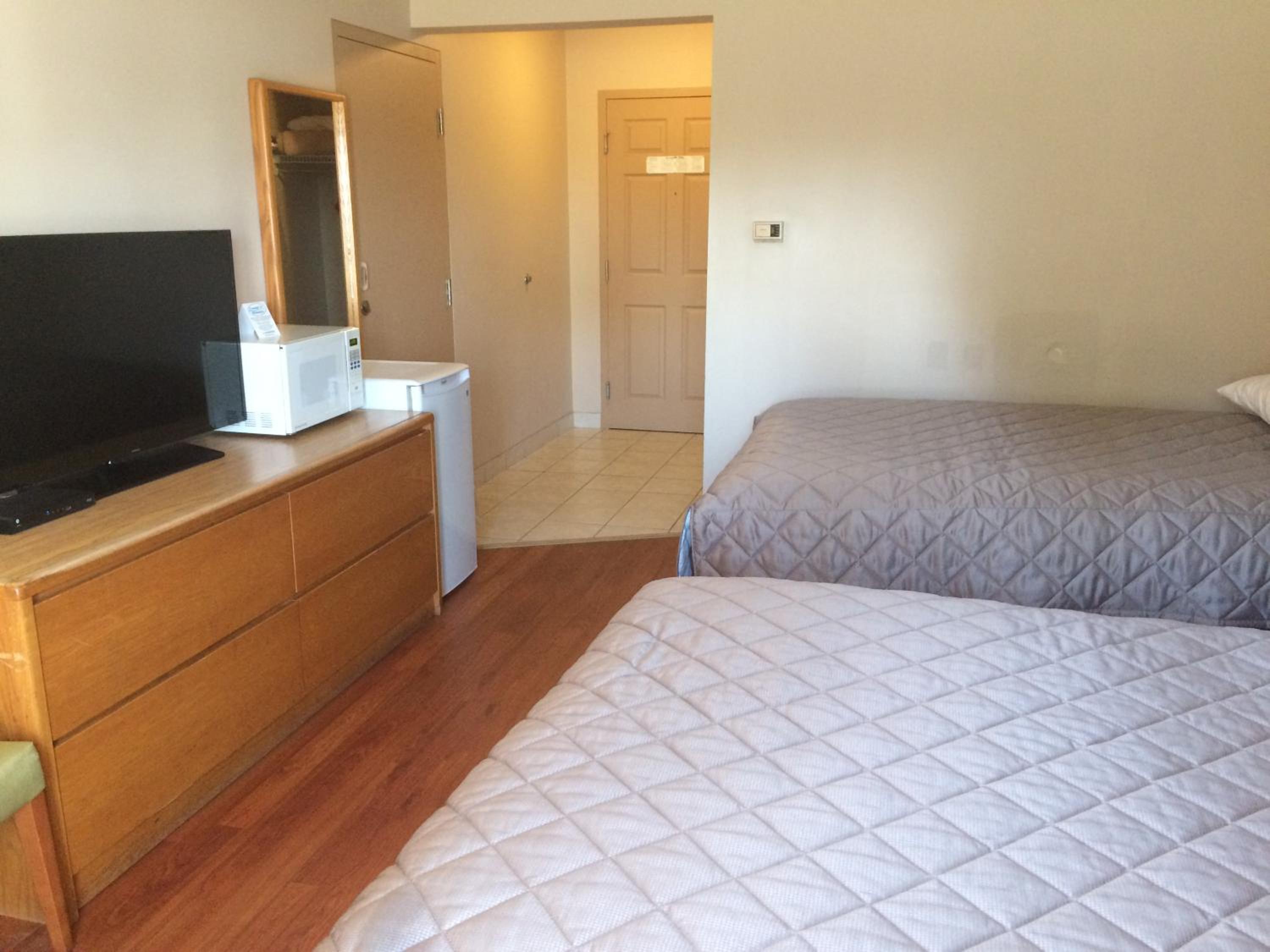 Double Room with Two Double Beds photo 3