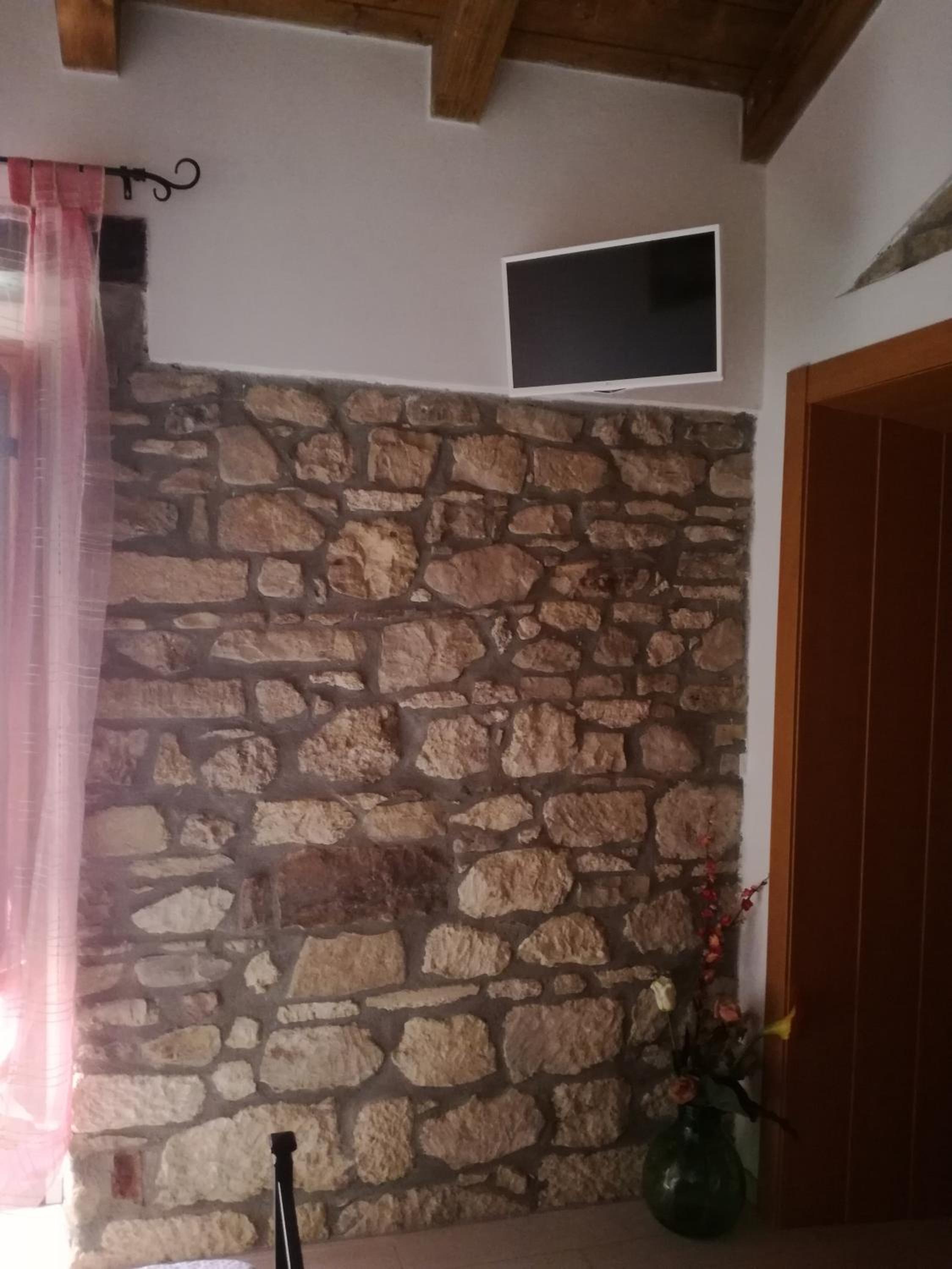 Double Room with Private Bathroom - Photo 7
