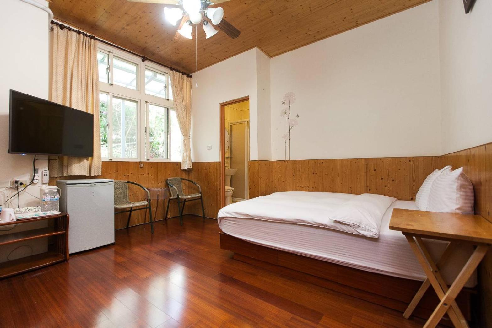 Standard Double Room photo 3