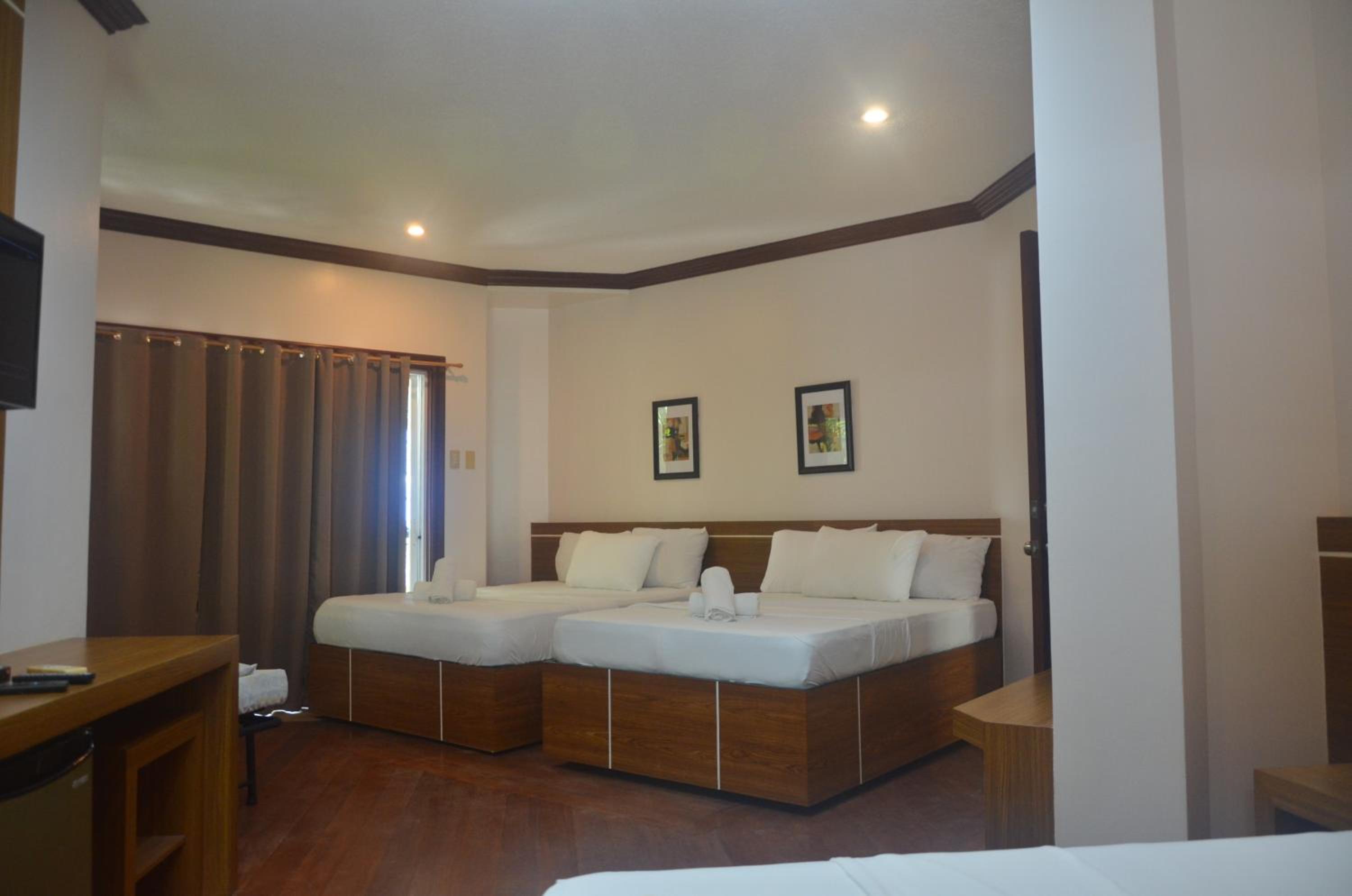 One-Bedroom Villa - Photo 3
