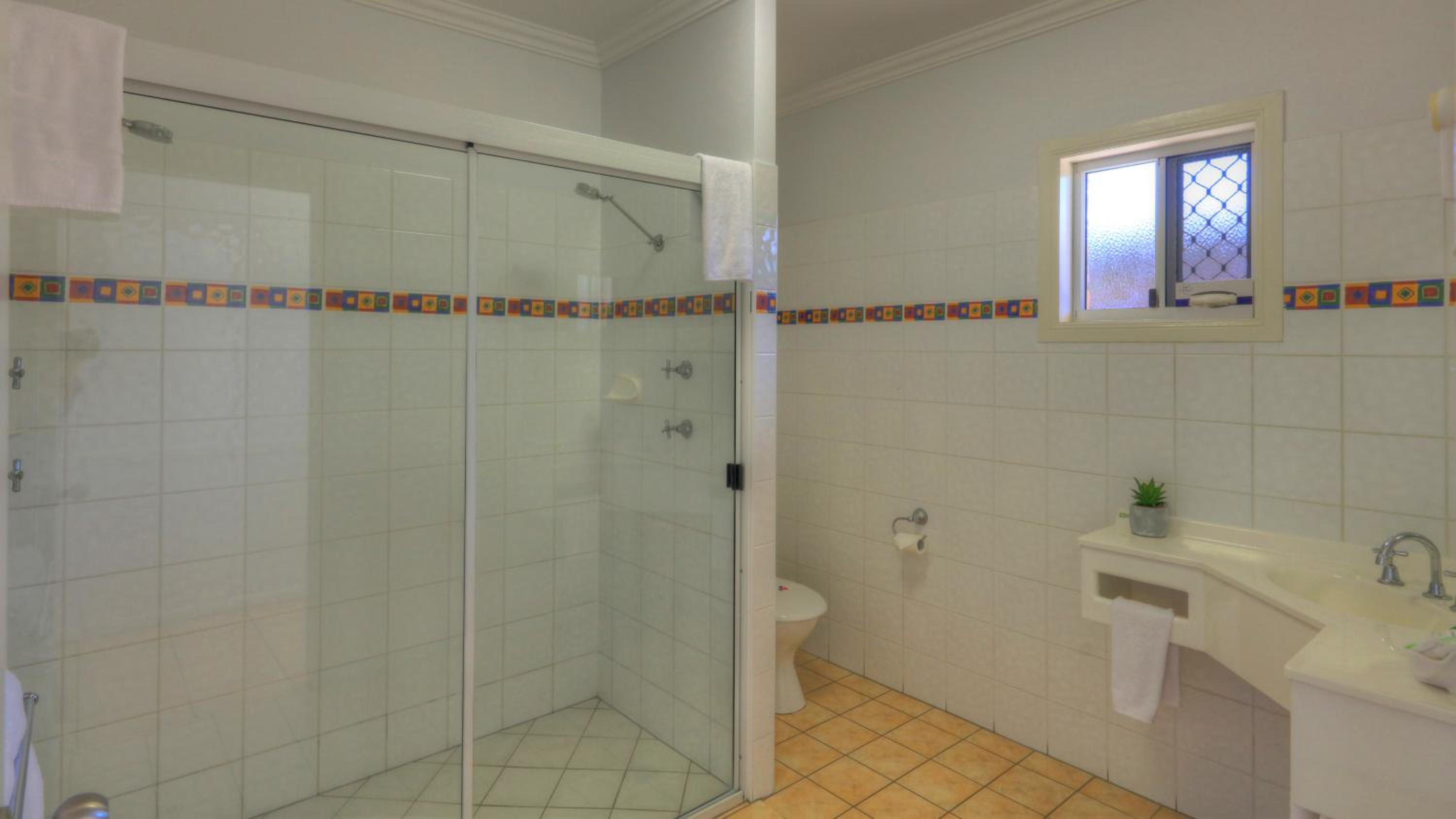 Deluxe King Room photo 2