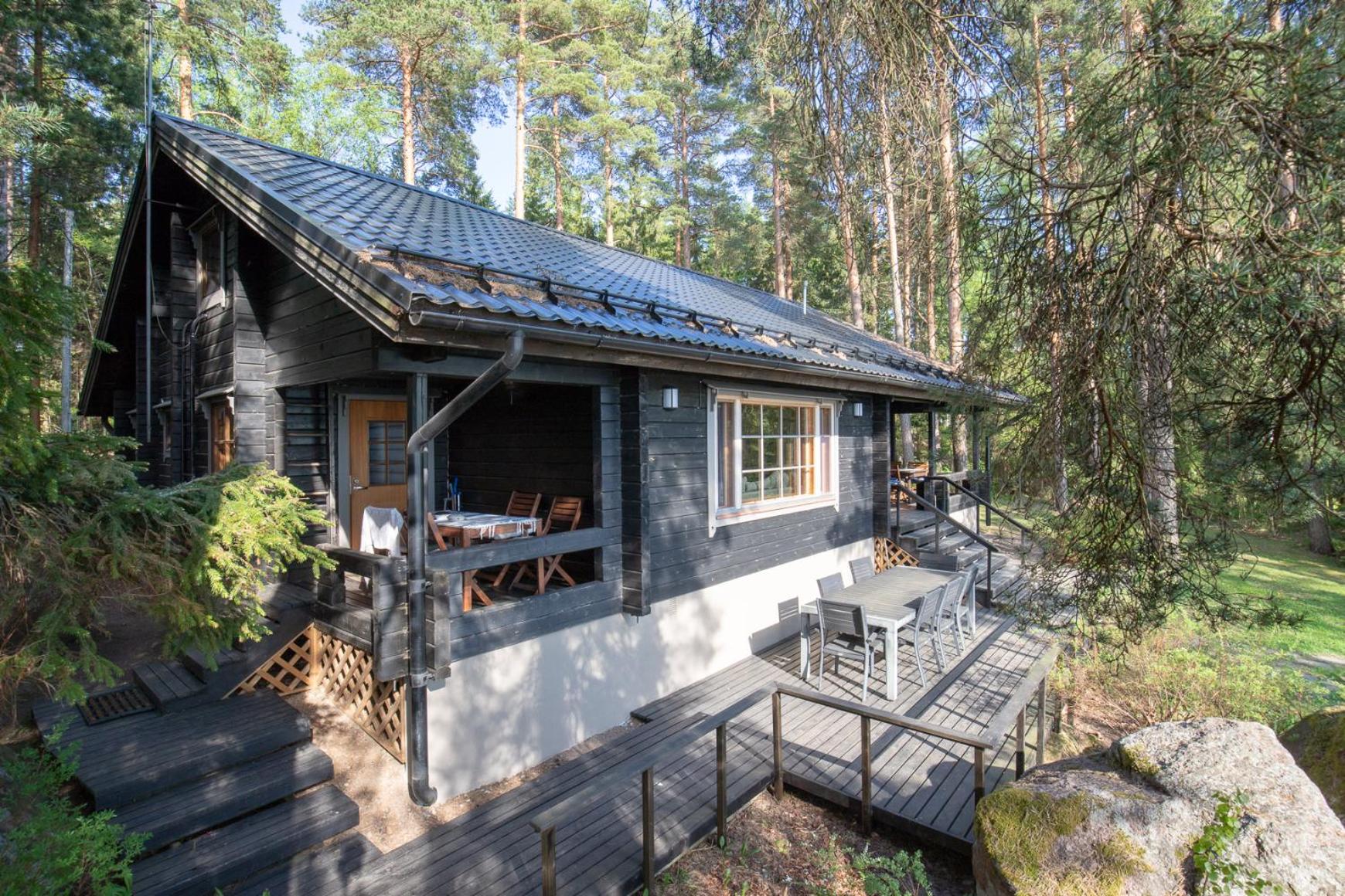 Three-Bedroom Villa with Sauna photo 3