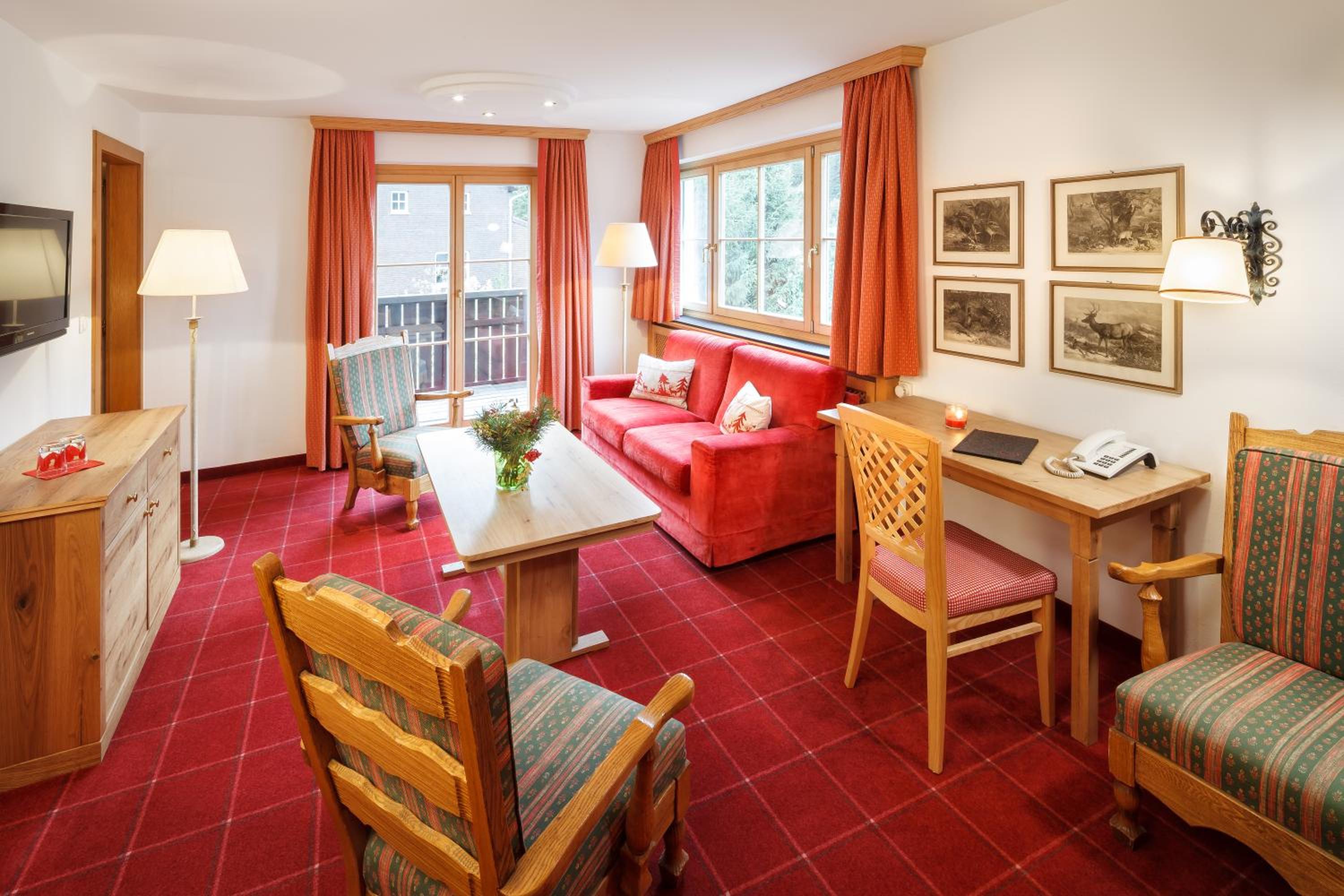 Suite with Balcony photo 3