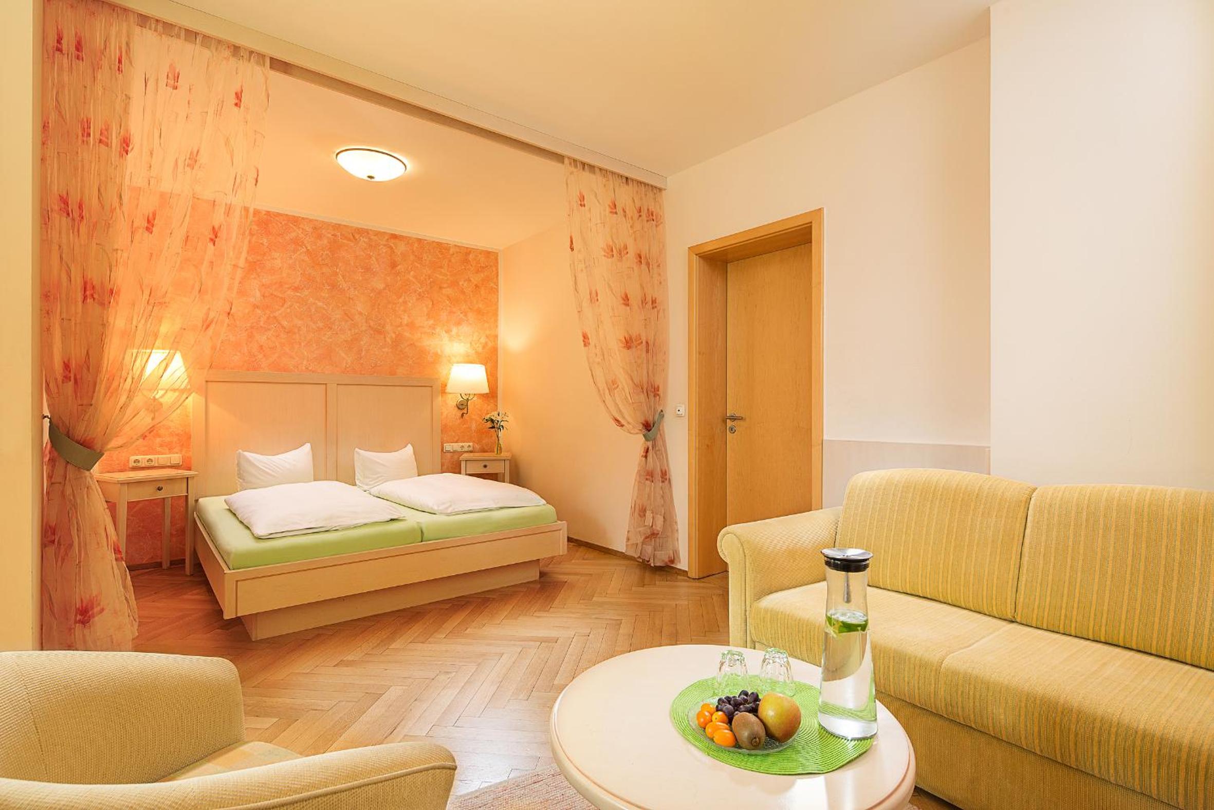 Double Room - Photo 4
