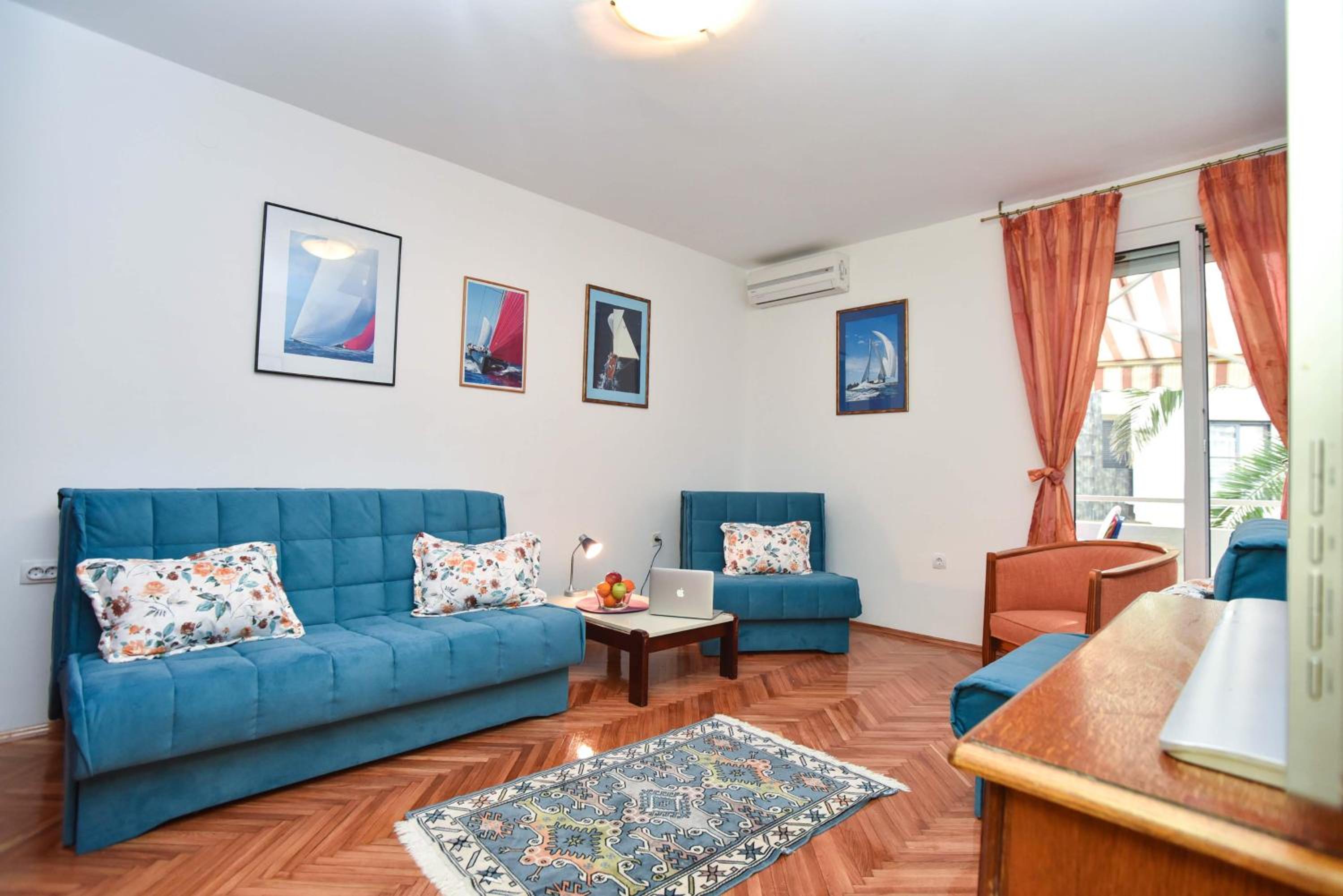 Apartment with Terrace