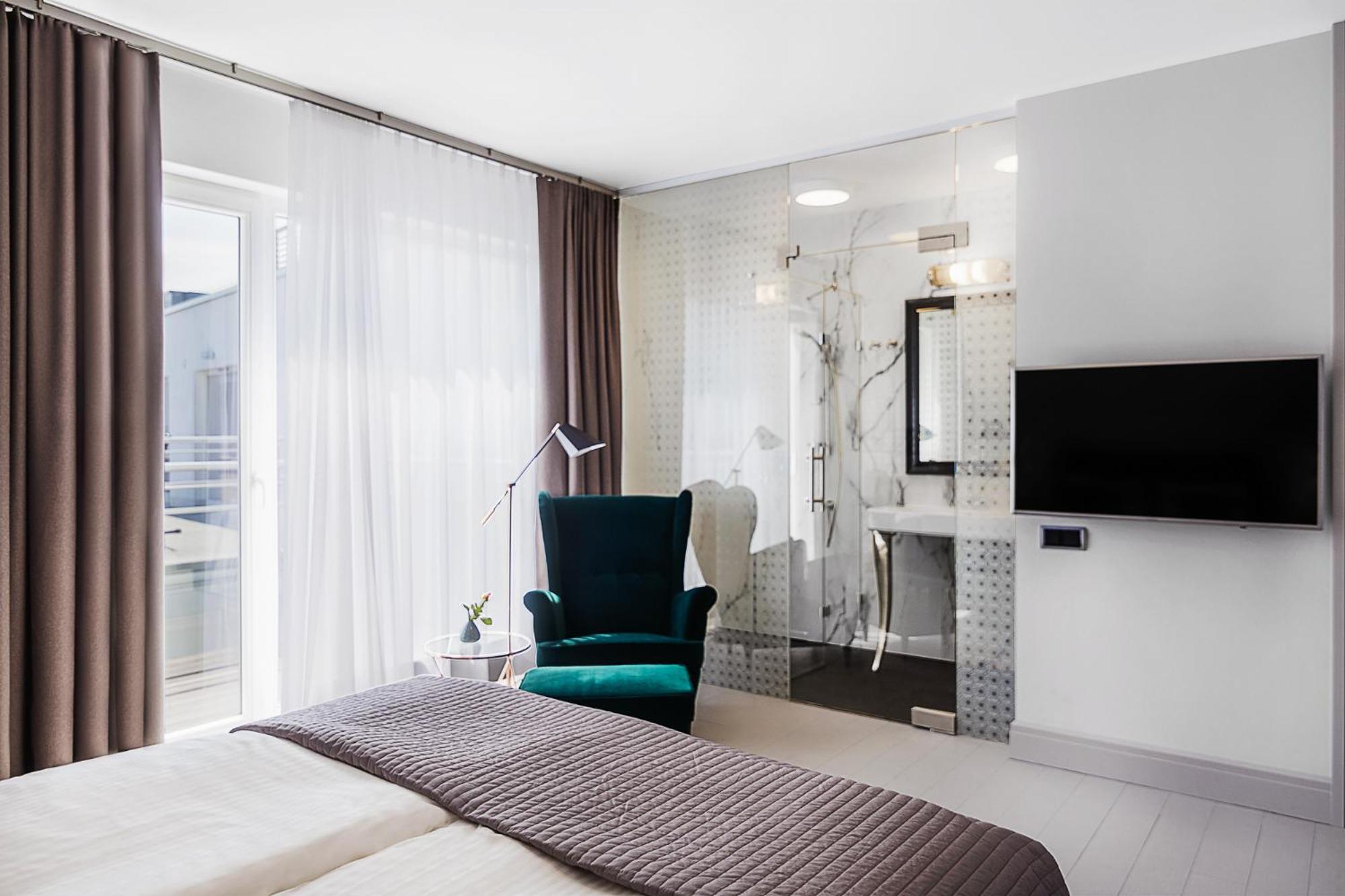 Deluxe Double Room with Balcony (I) photo 1
