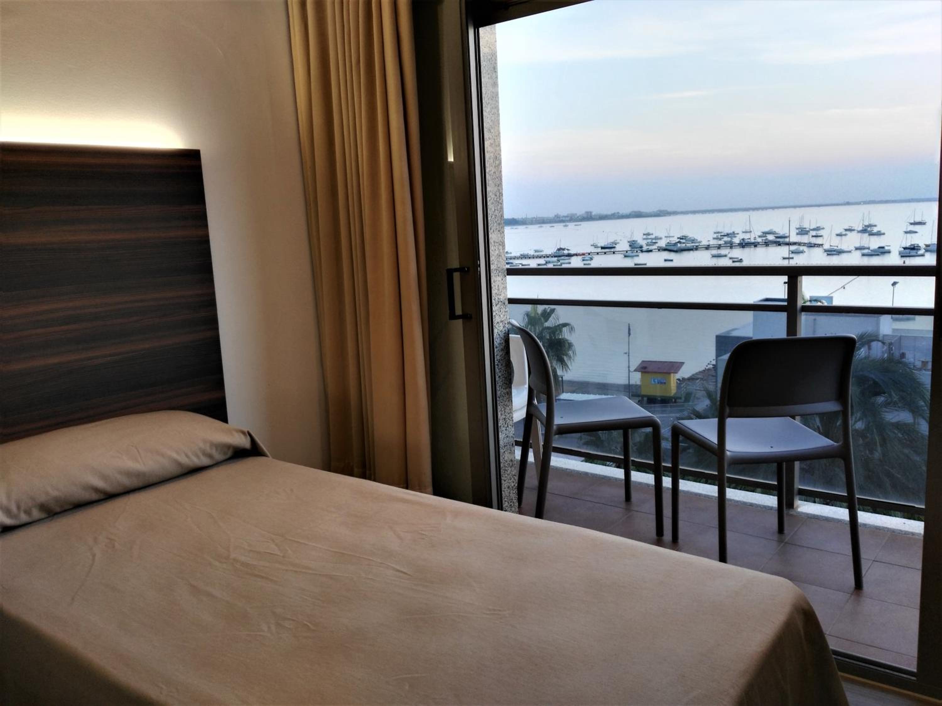 Single Room with Sea View photo 2