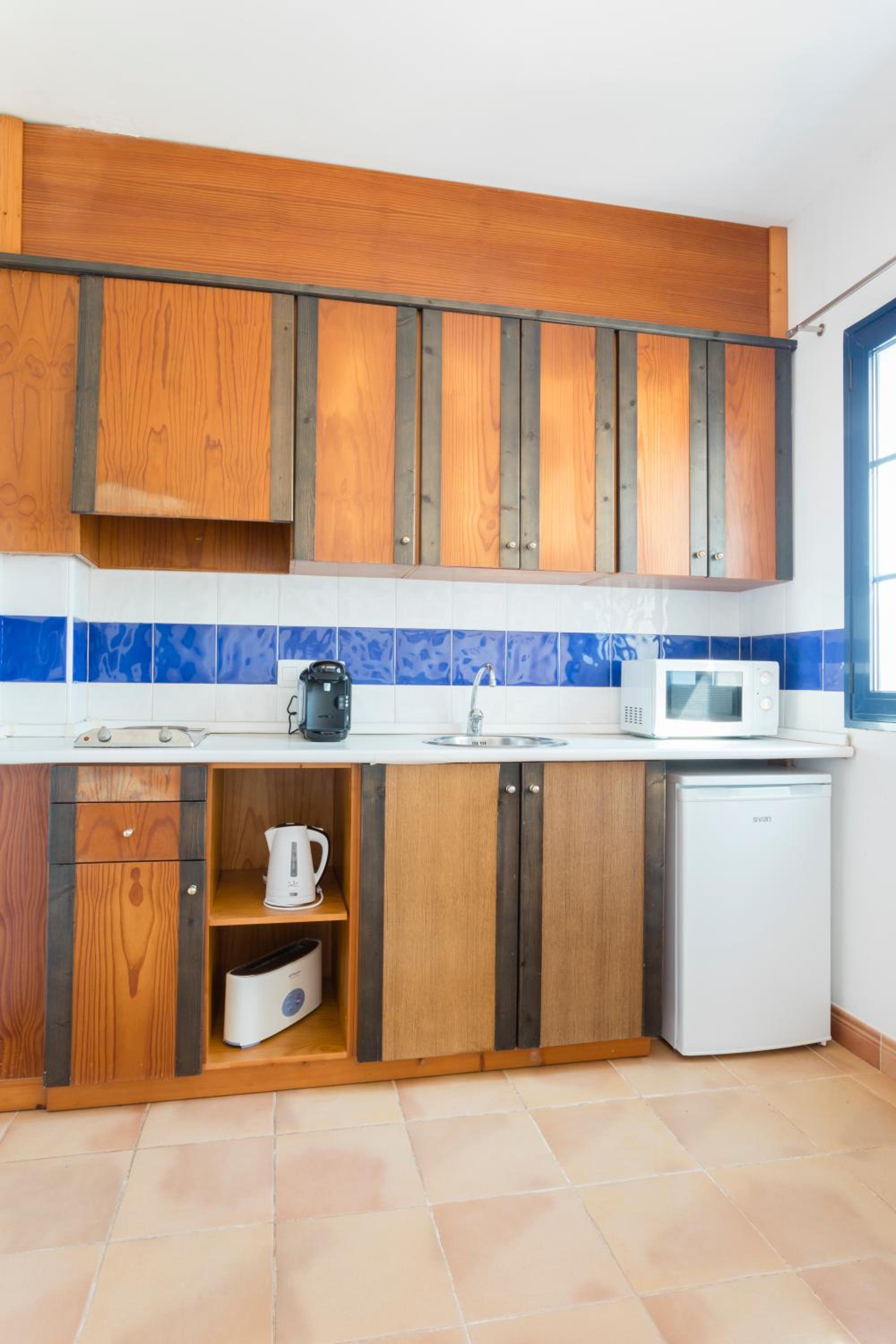 One-Bedroom Apartment - Photo 3