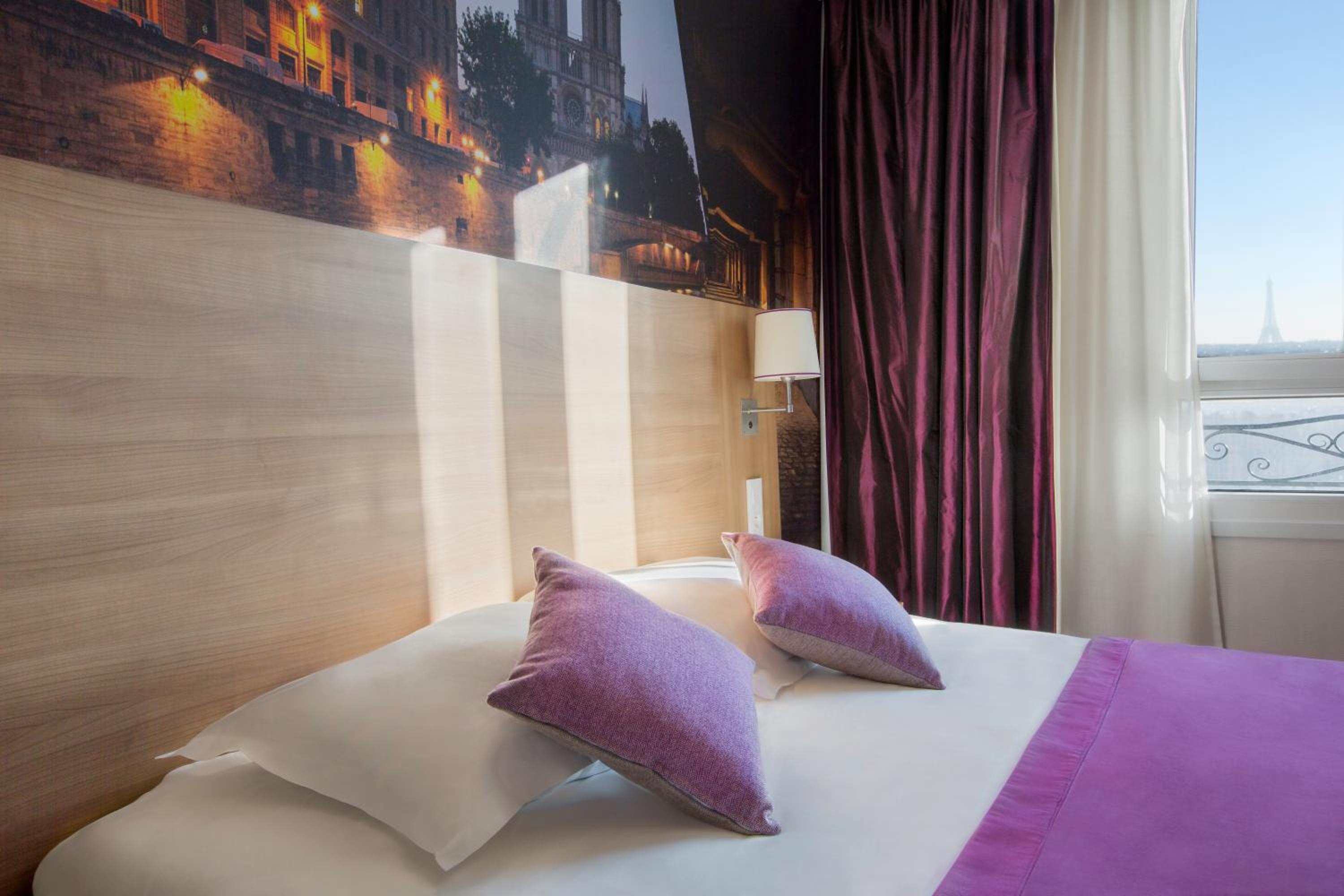 Comfort Queen Room - Non-Smoking  - Photo 6