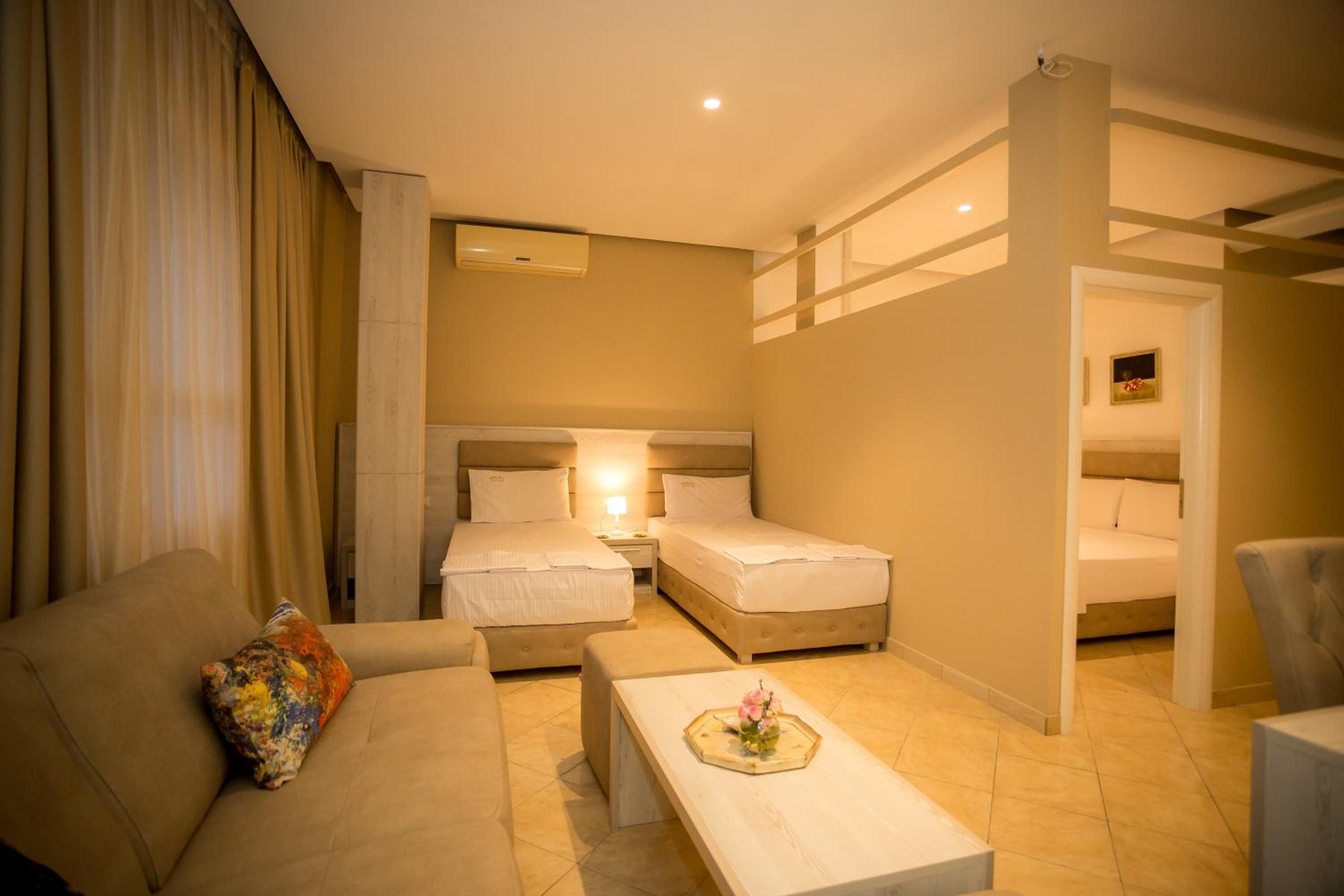 Family Suite photo 3