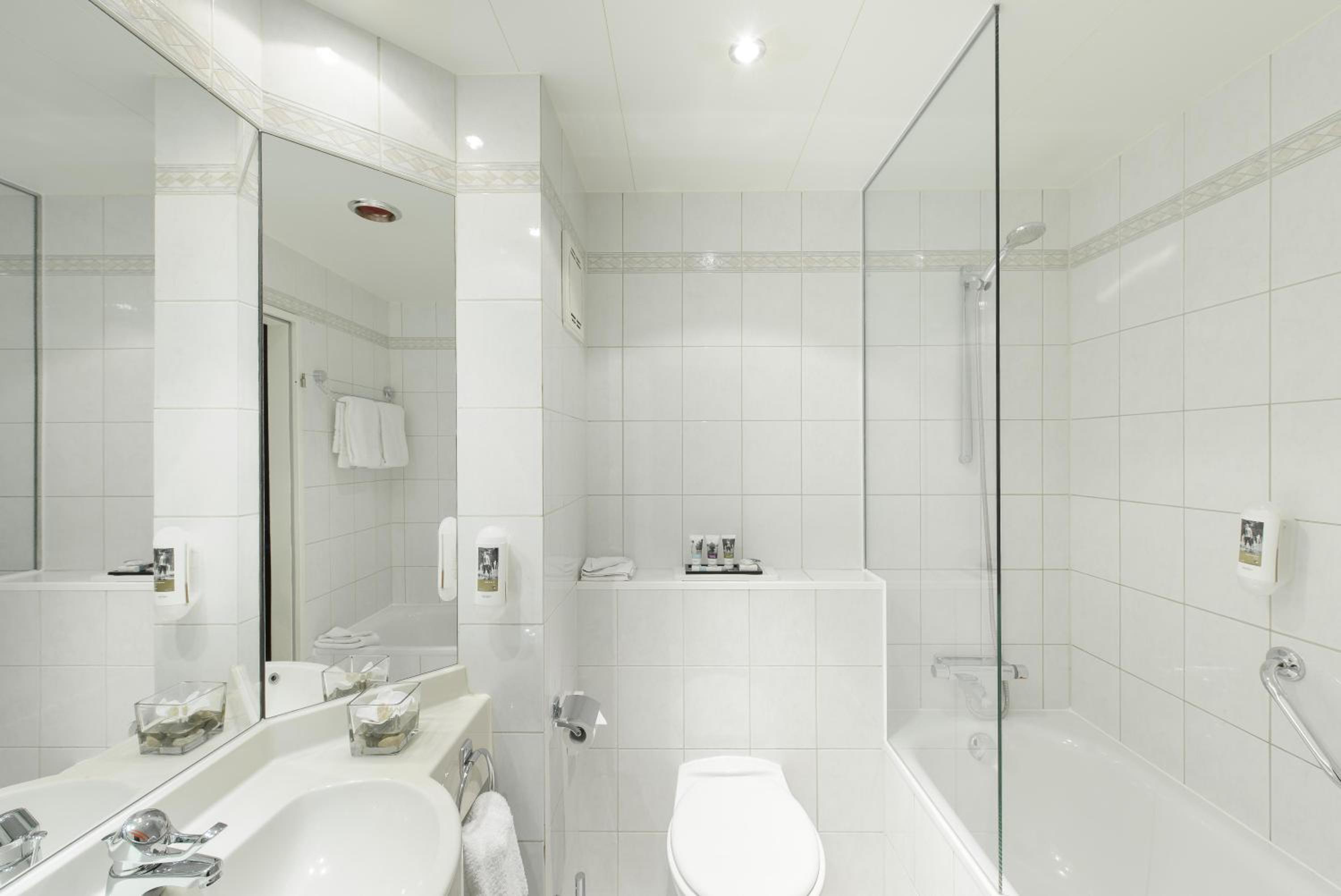 Standard Double Room - Photo 2