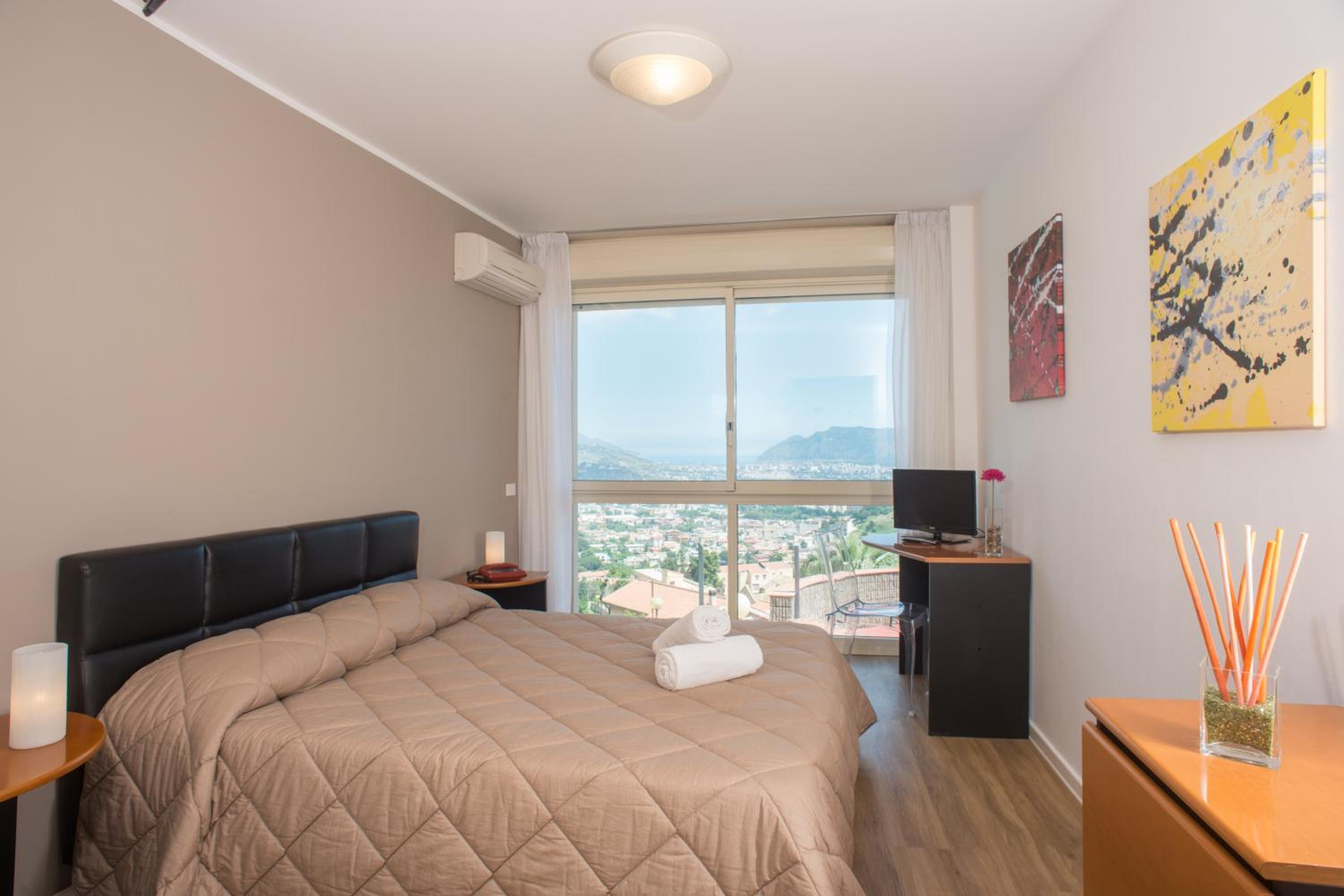 Double Room with Window and View  photo 3