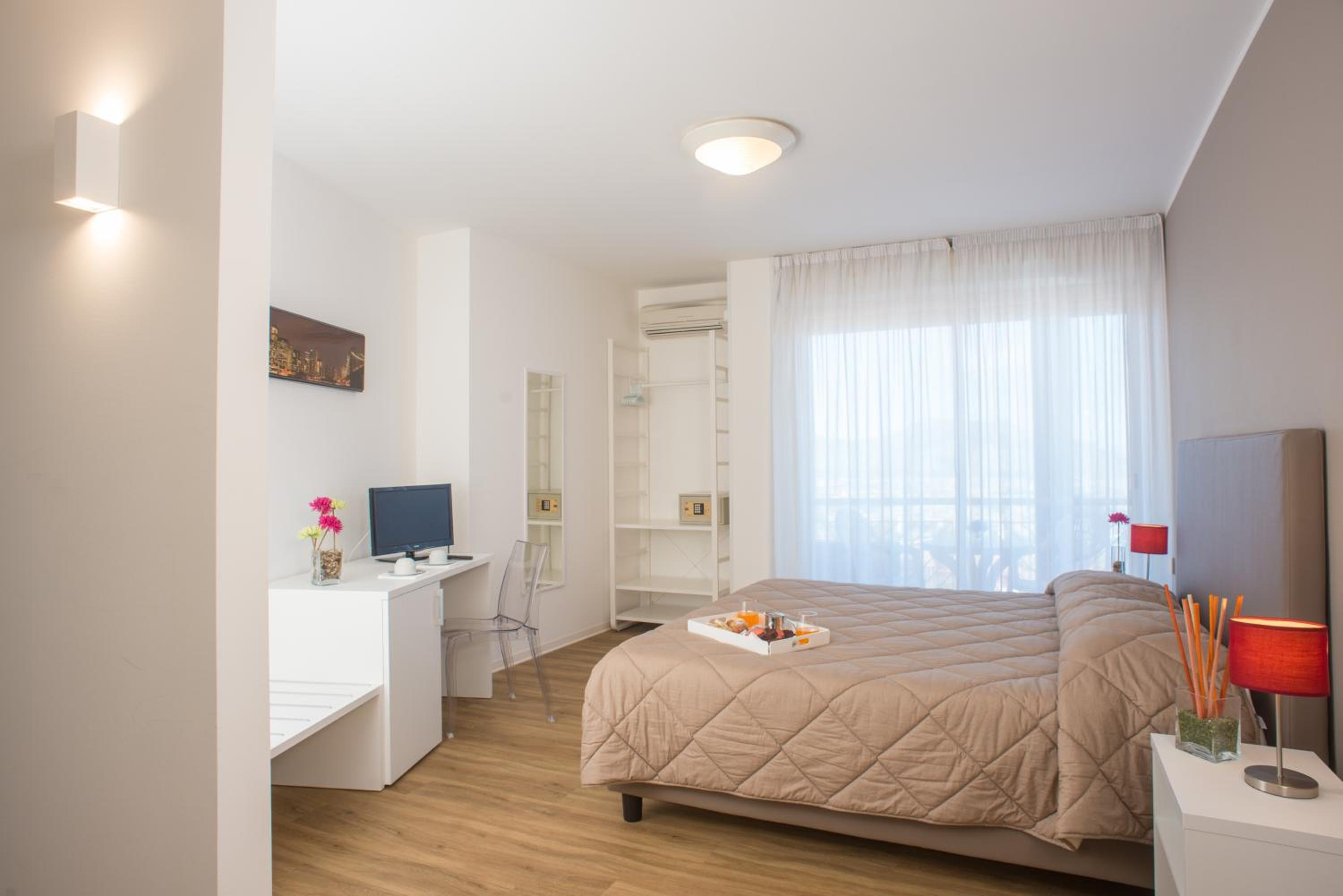 Standard Double Room - Photo 5