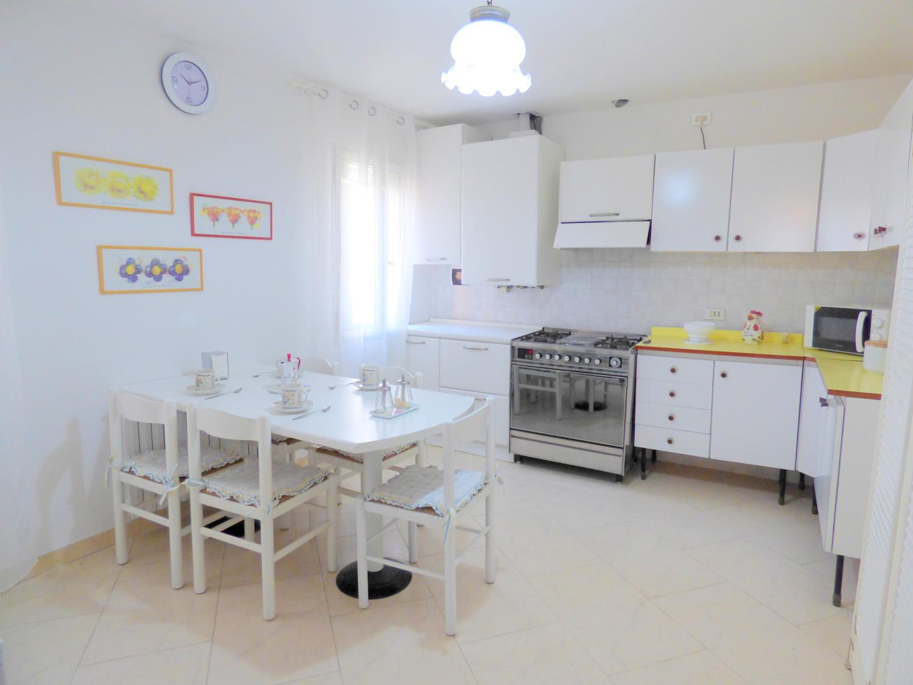 Apartment photo 3