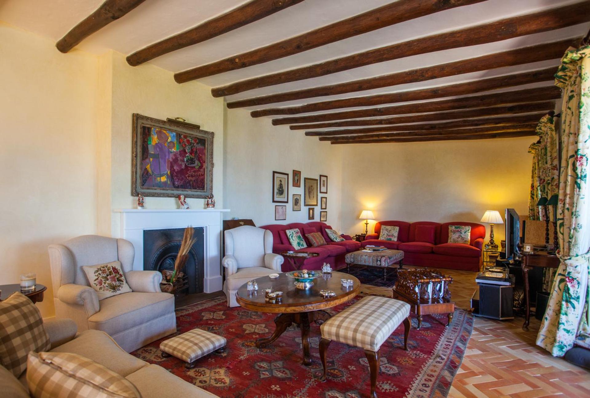 Five-Bedroom Villa photo 2