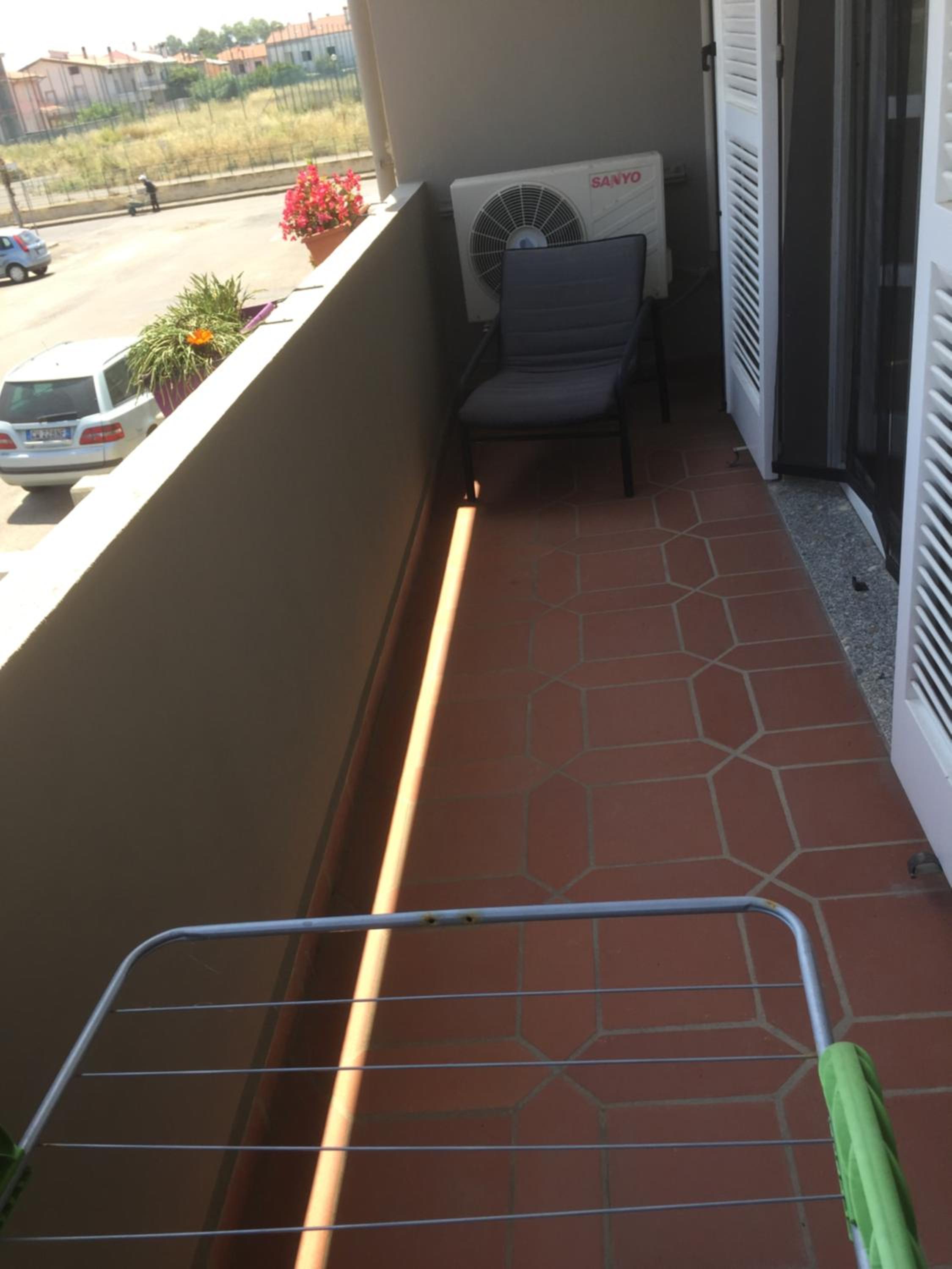 Quadruple Room with Balcony - Photo 13