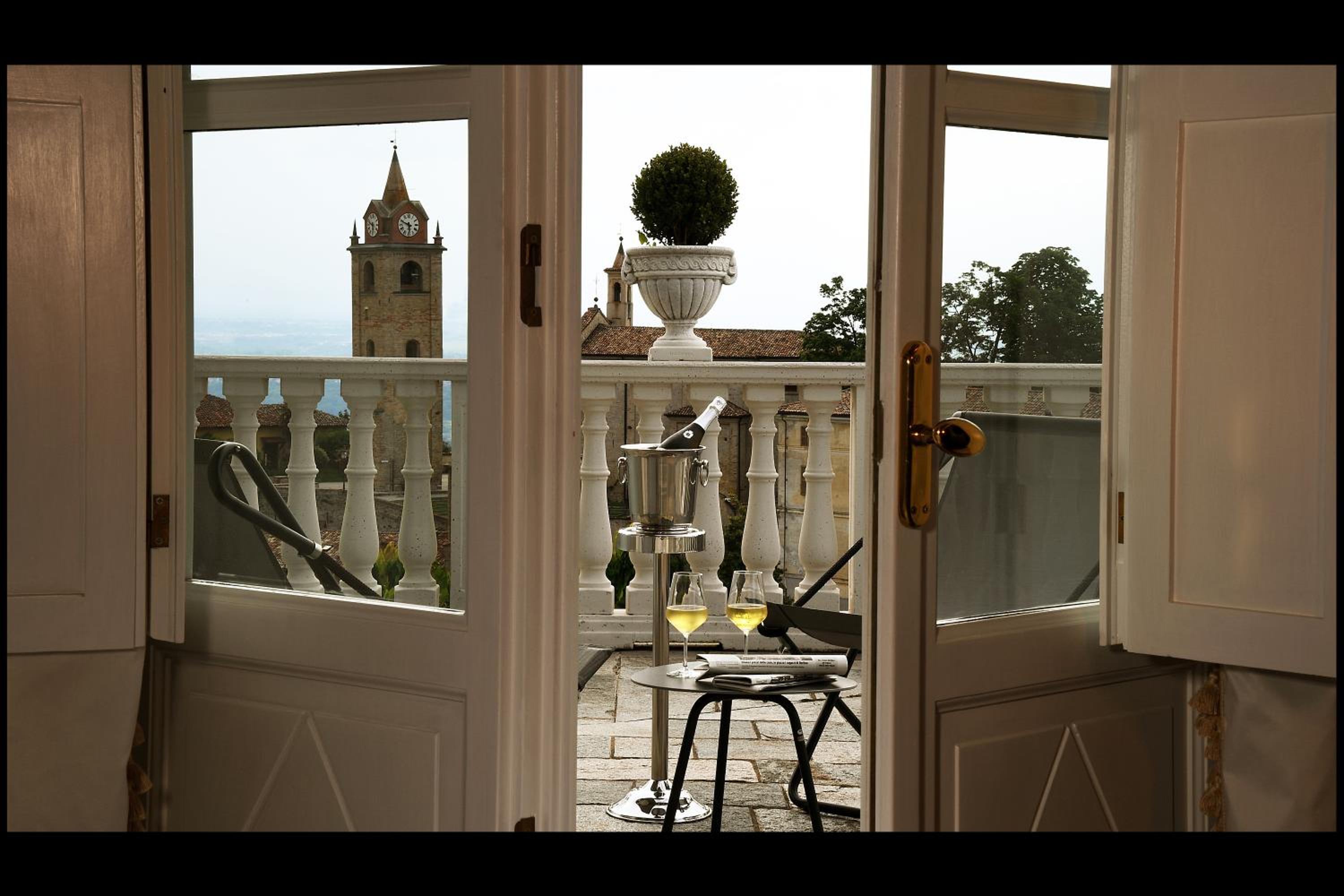 Luxury Double or Twin Room photo 3