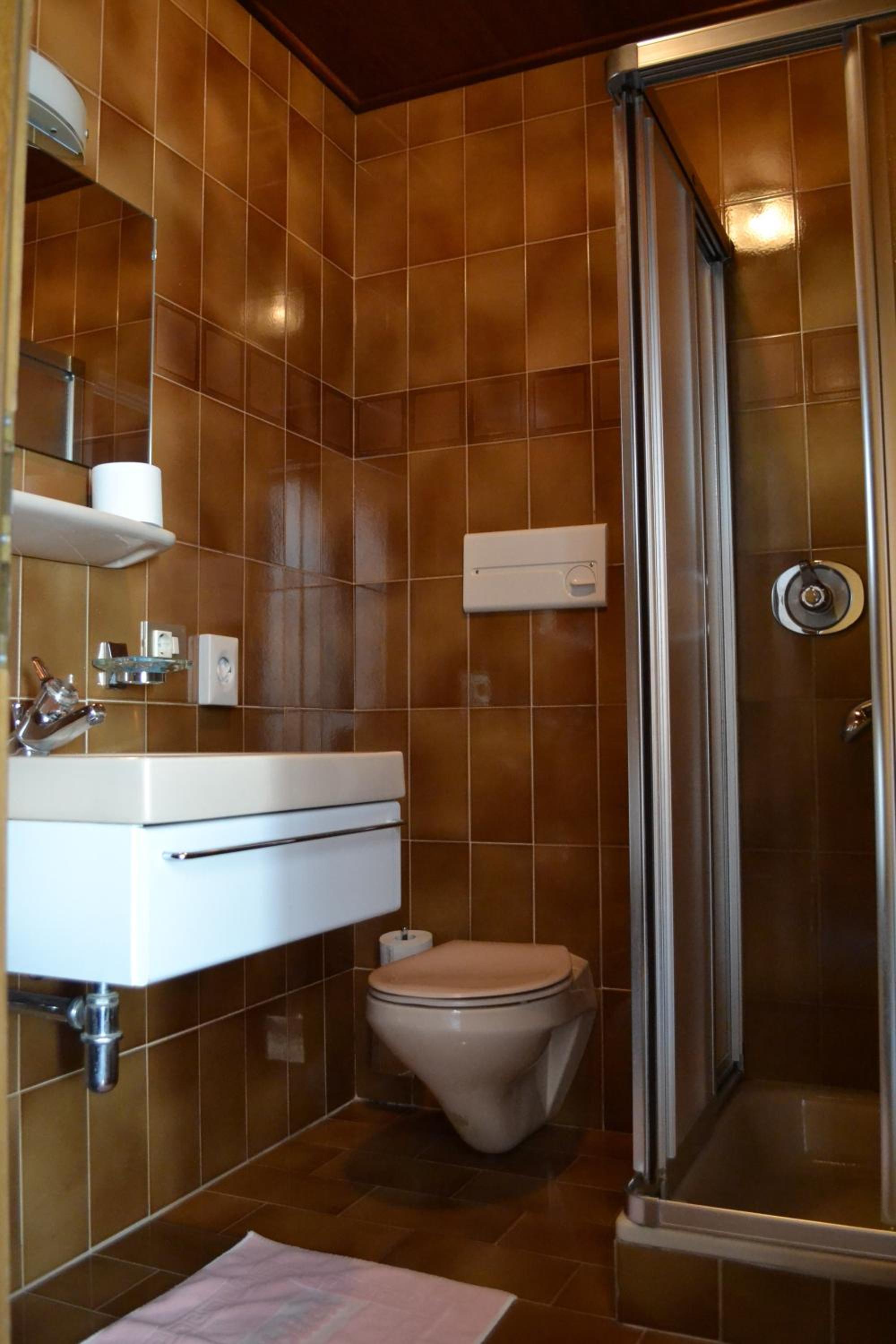 Double Room - Photo 3