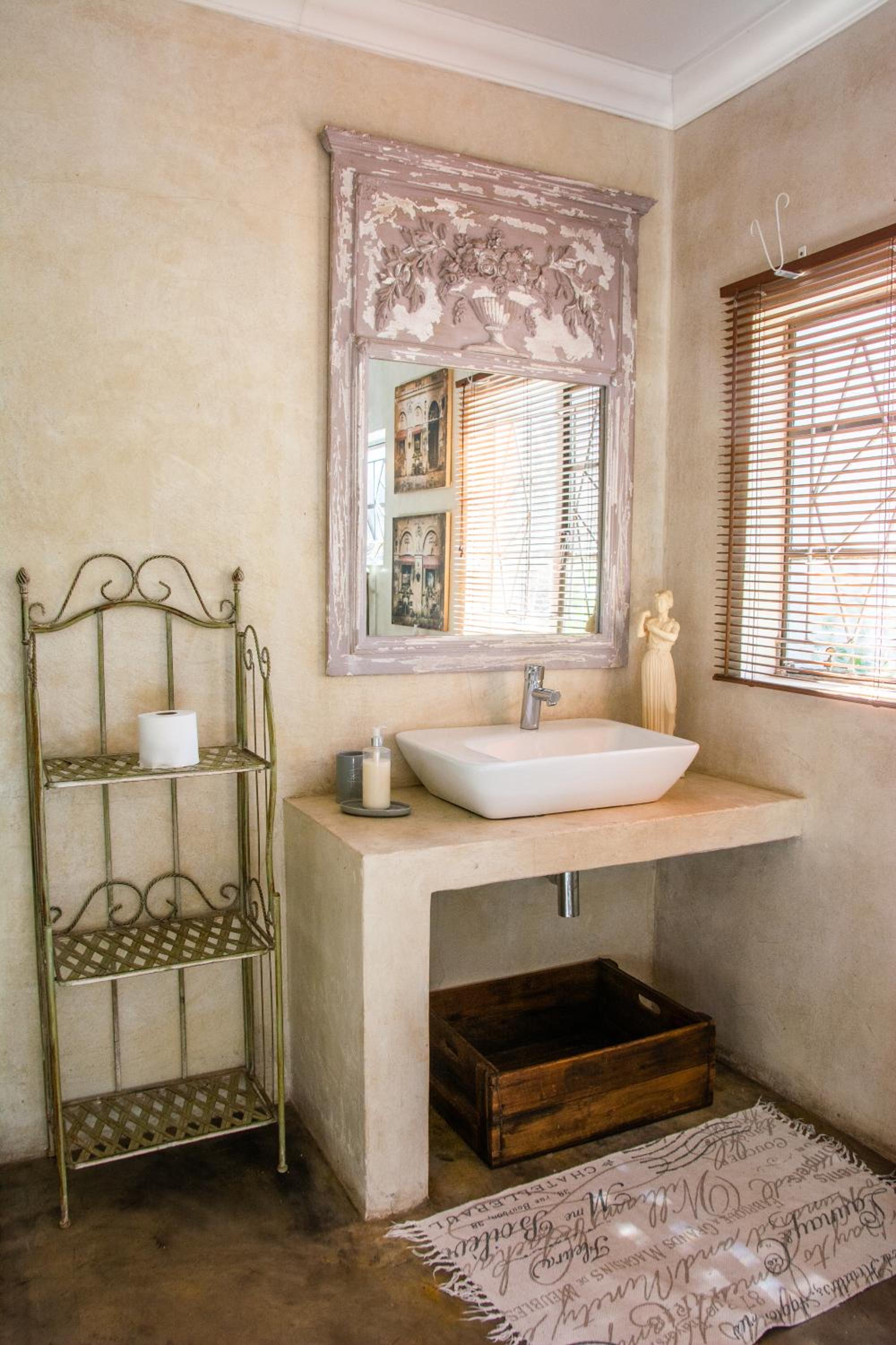 Standard Family Room - Photo 8
