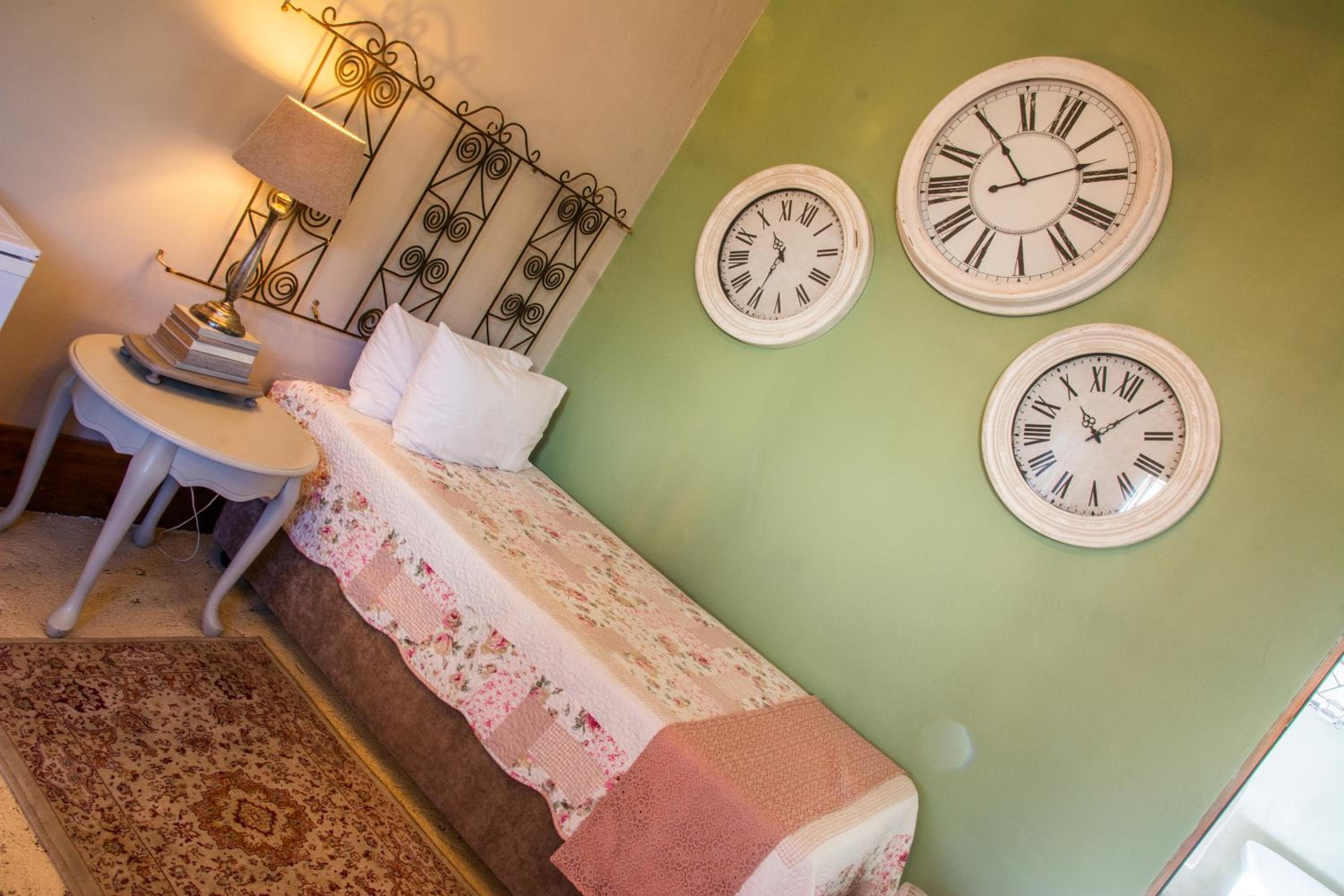 Standard Family Room - Photo 22