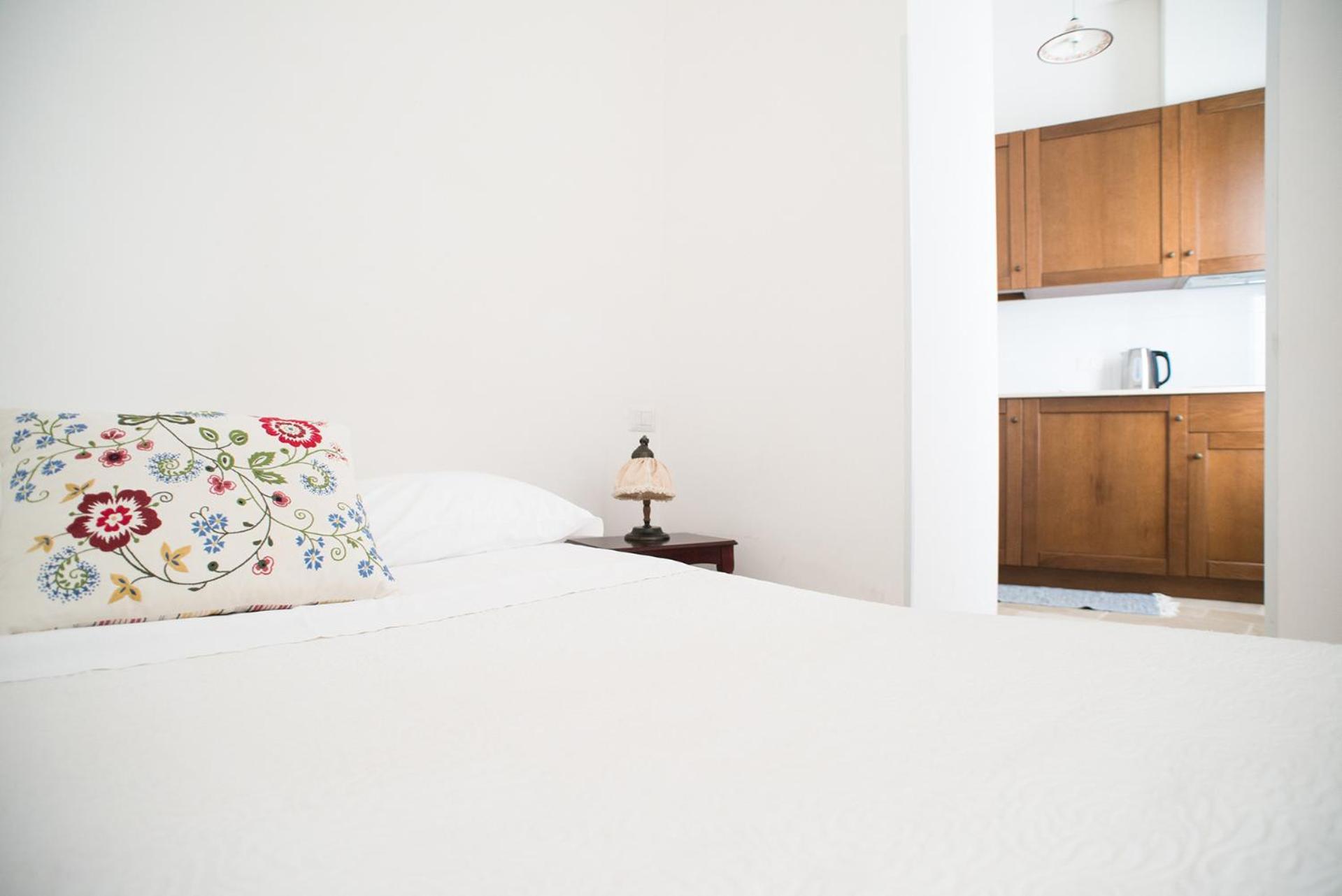 Quadruple Room - Photo 13