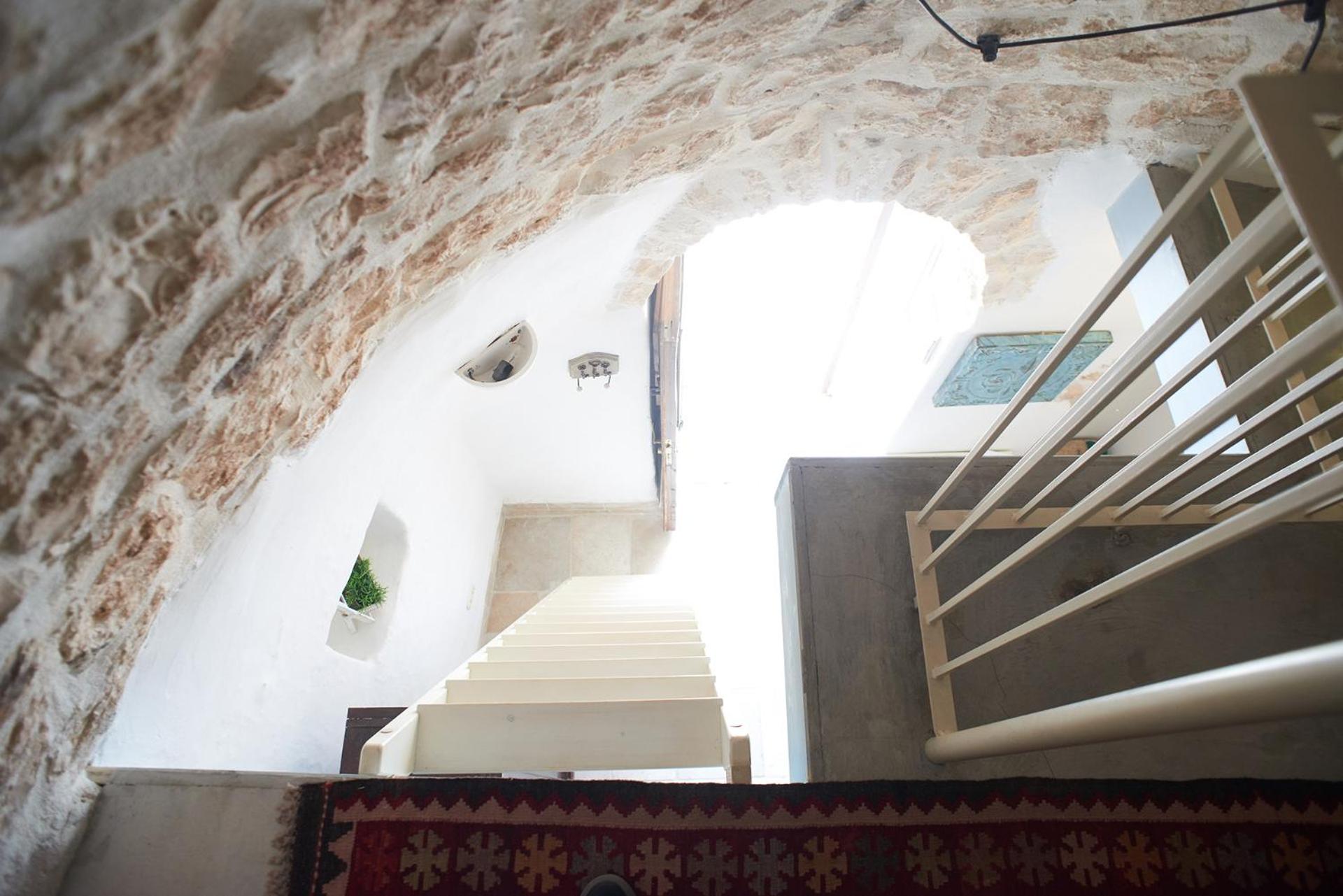 Quadruple Room - Photo 8