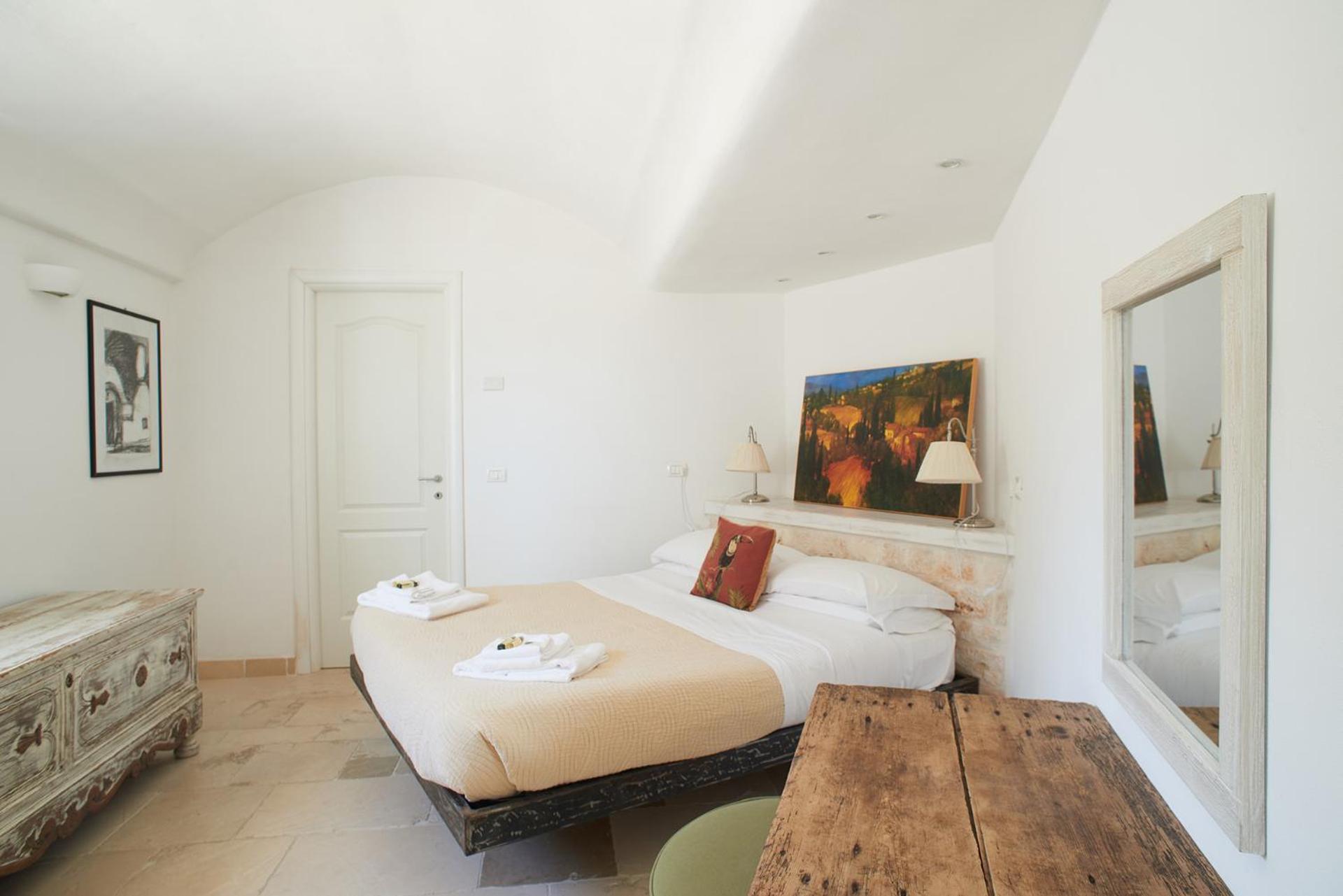 Suite - Photo 14