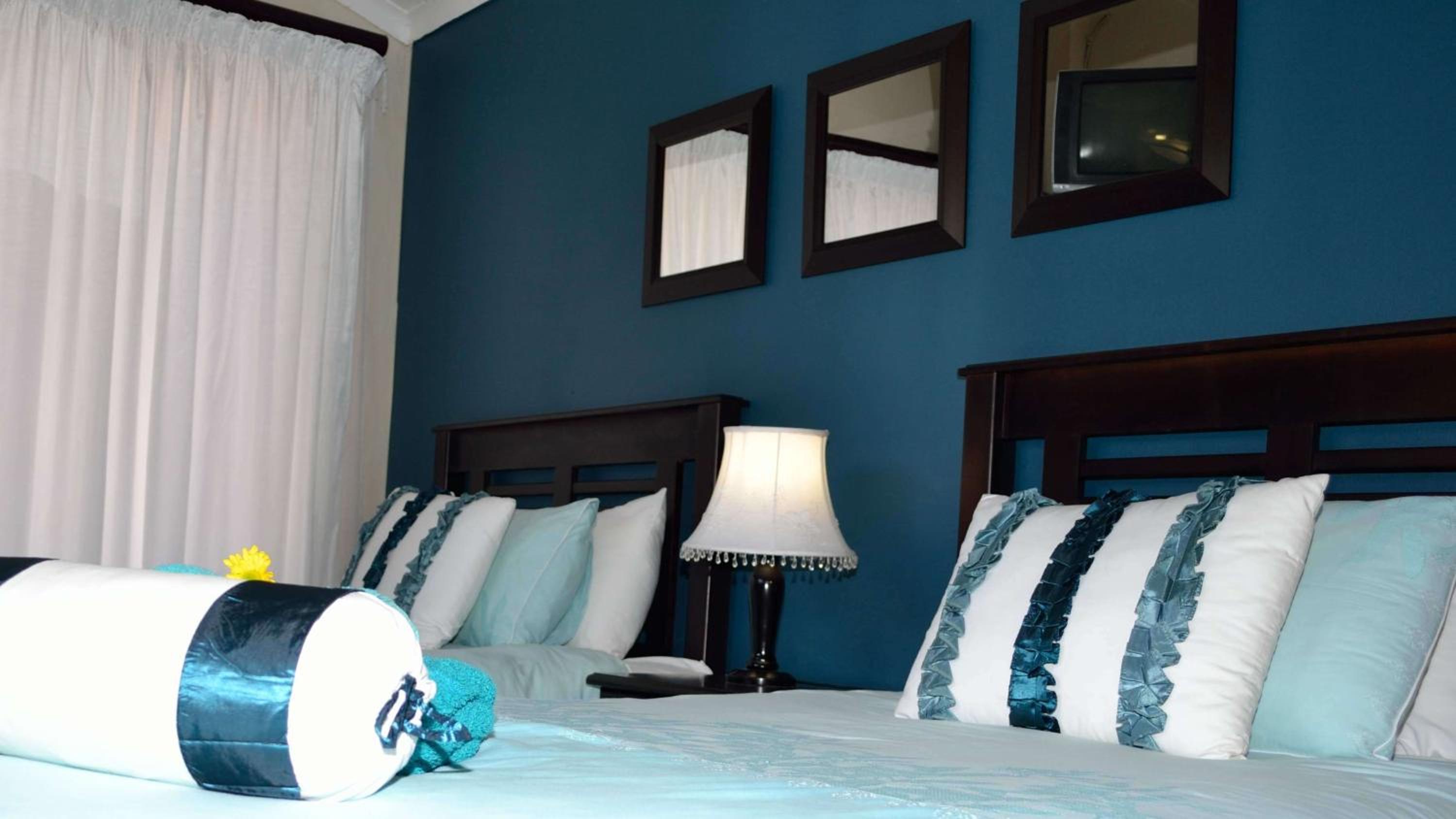 King or Twin Room - Photo 1