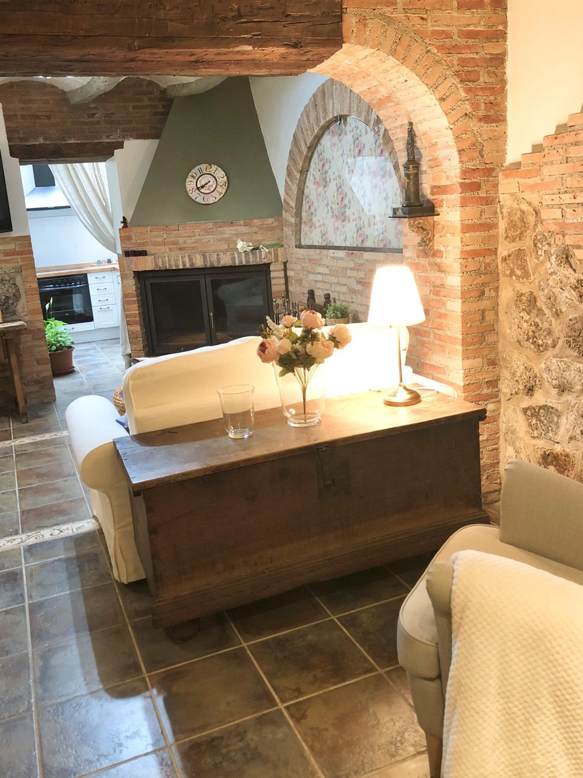 Studio Apartment - Photo 24