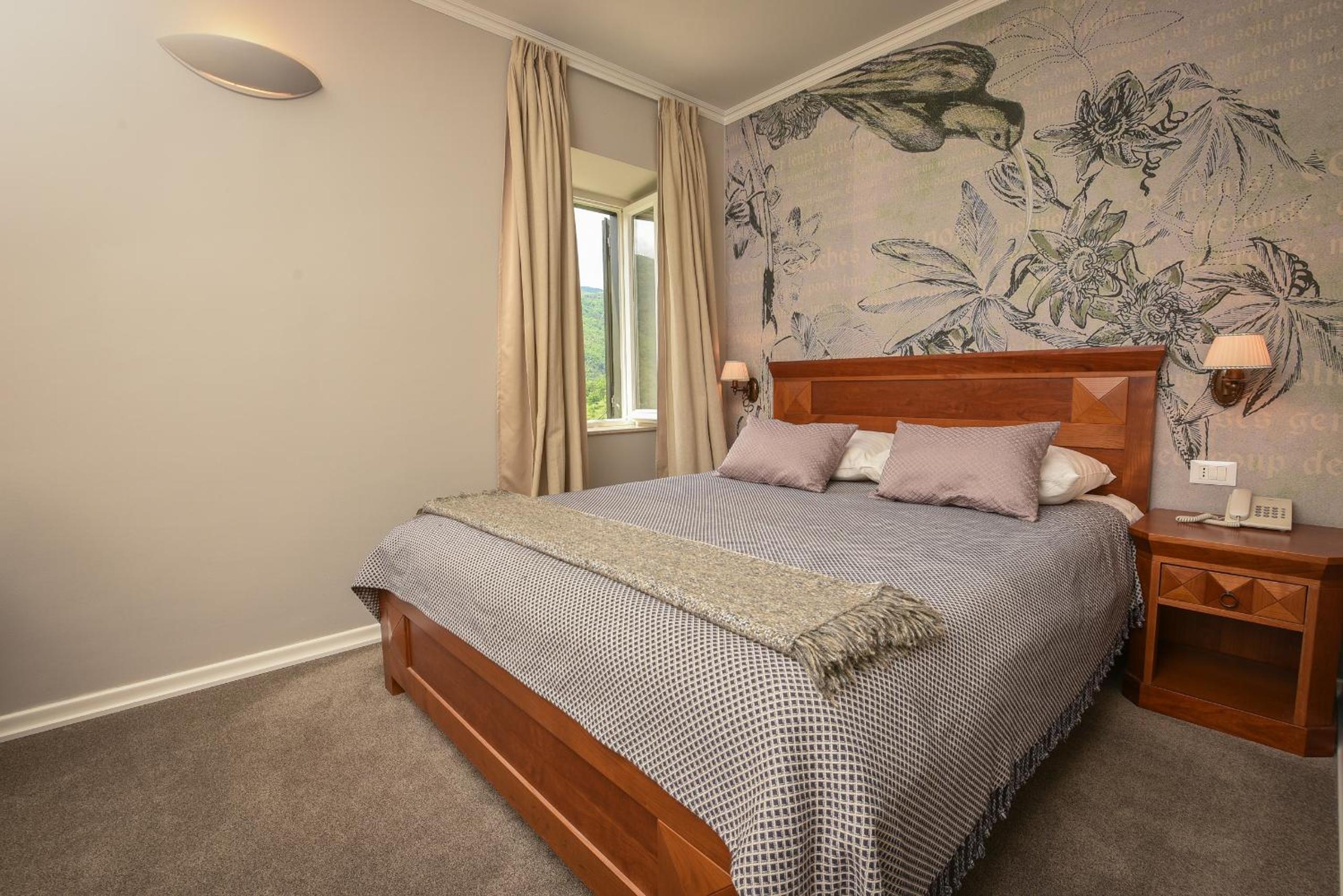Standard Double Room with Mountain View - Photo 2
