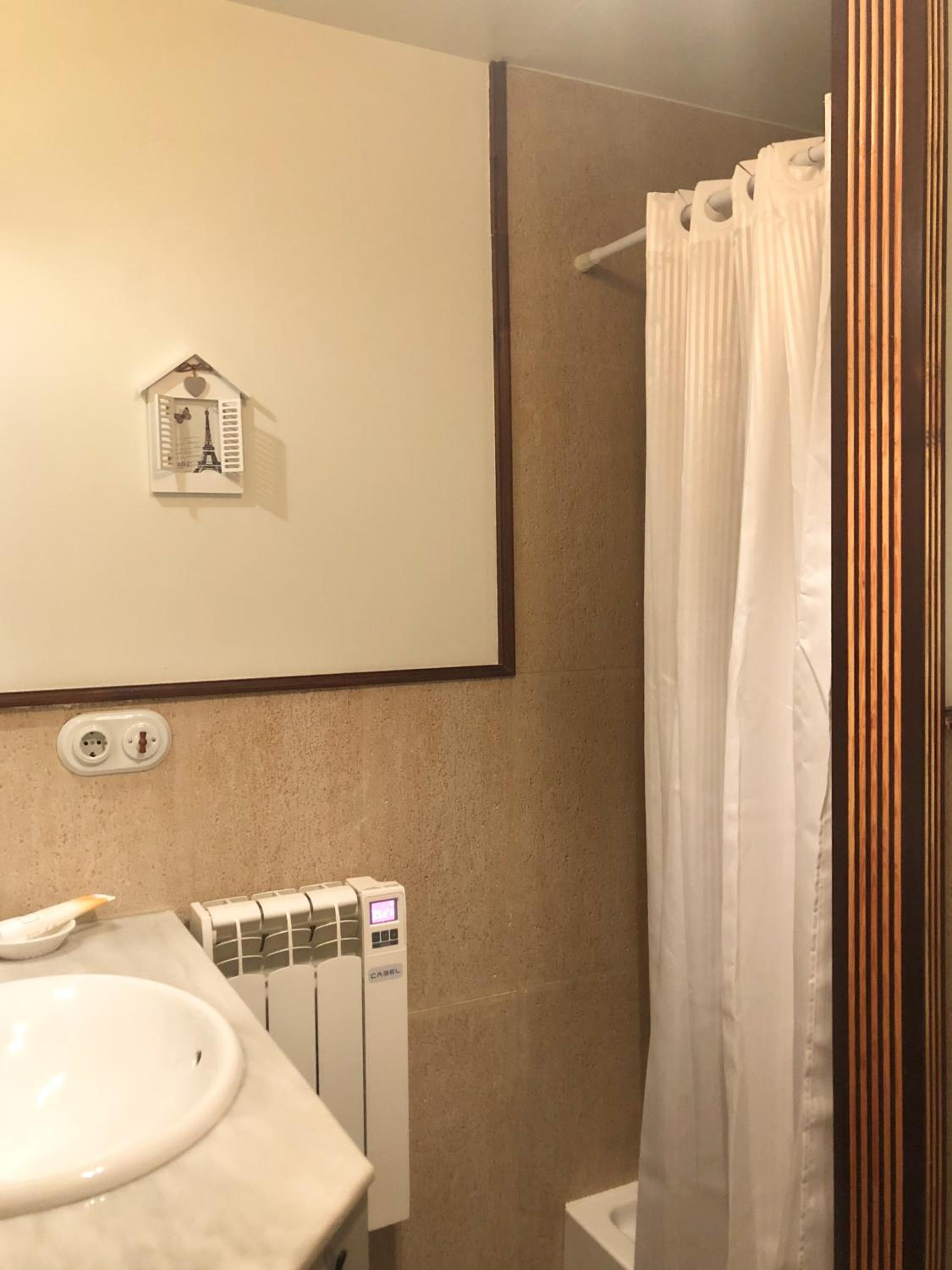 Studio Apartment - Photo 10