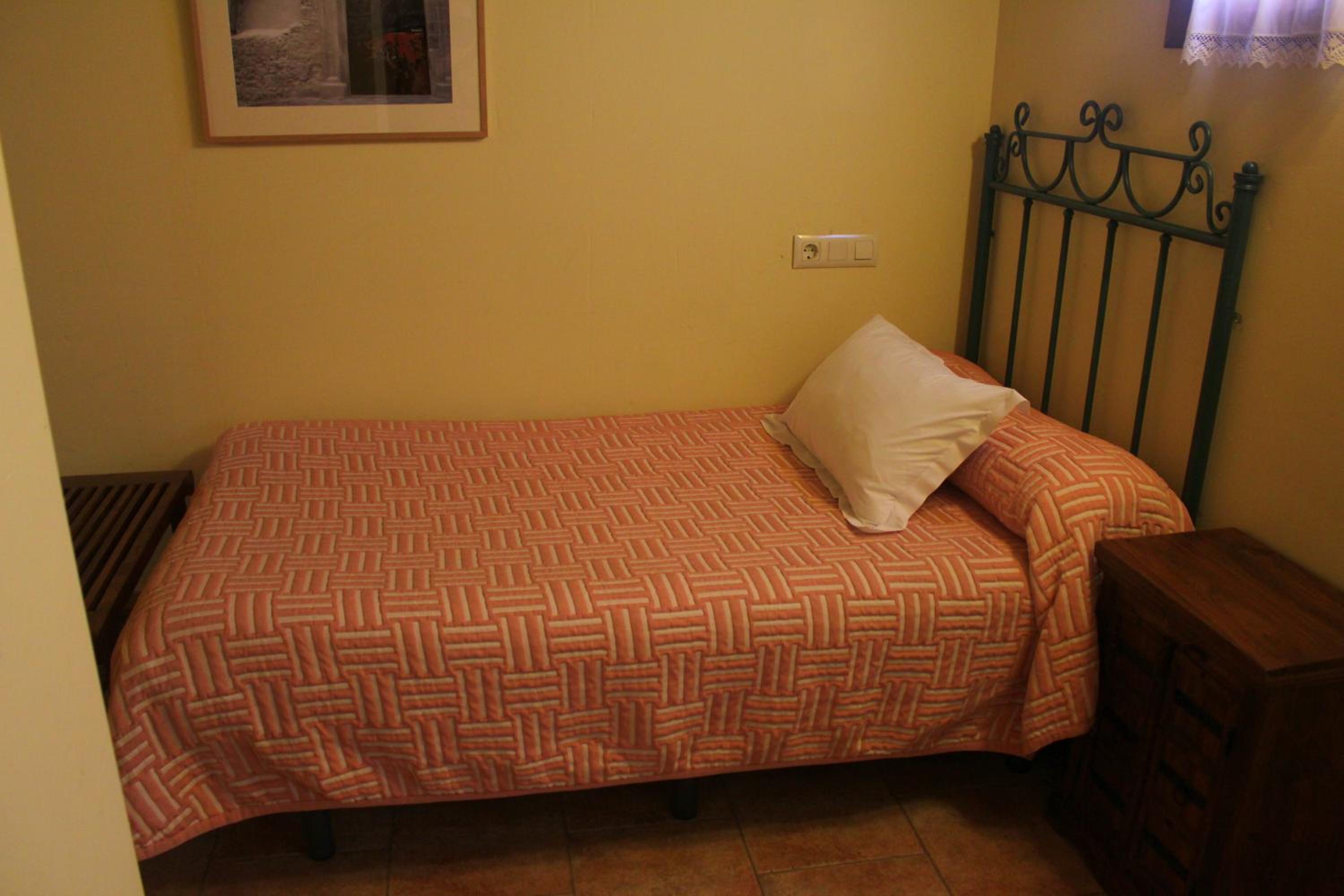Single Room photo 2