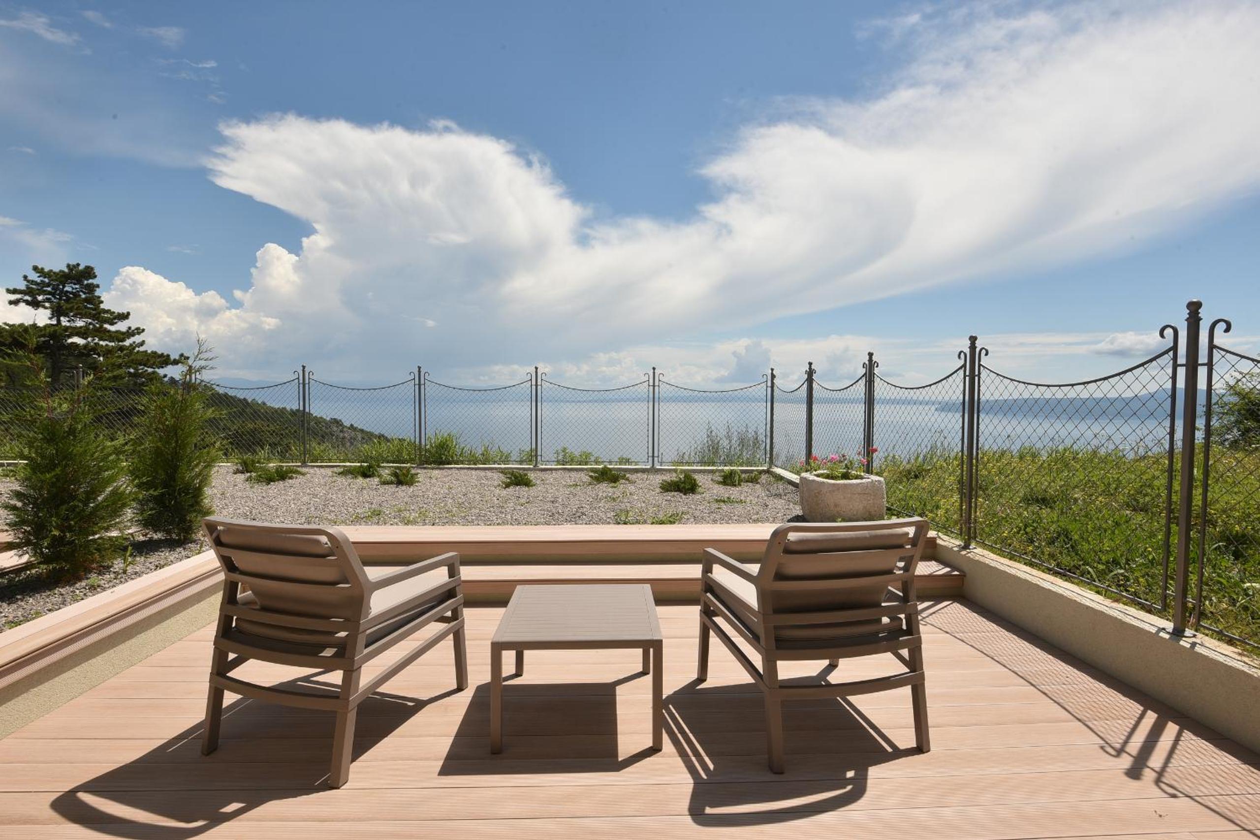 Junior Suite with Terrace - Photo 7