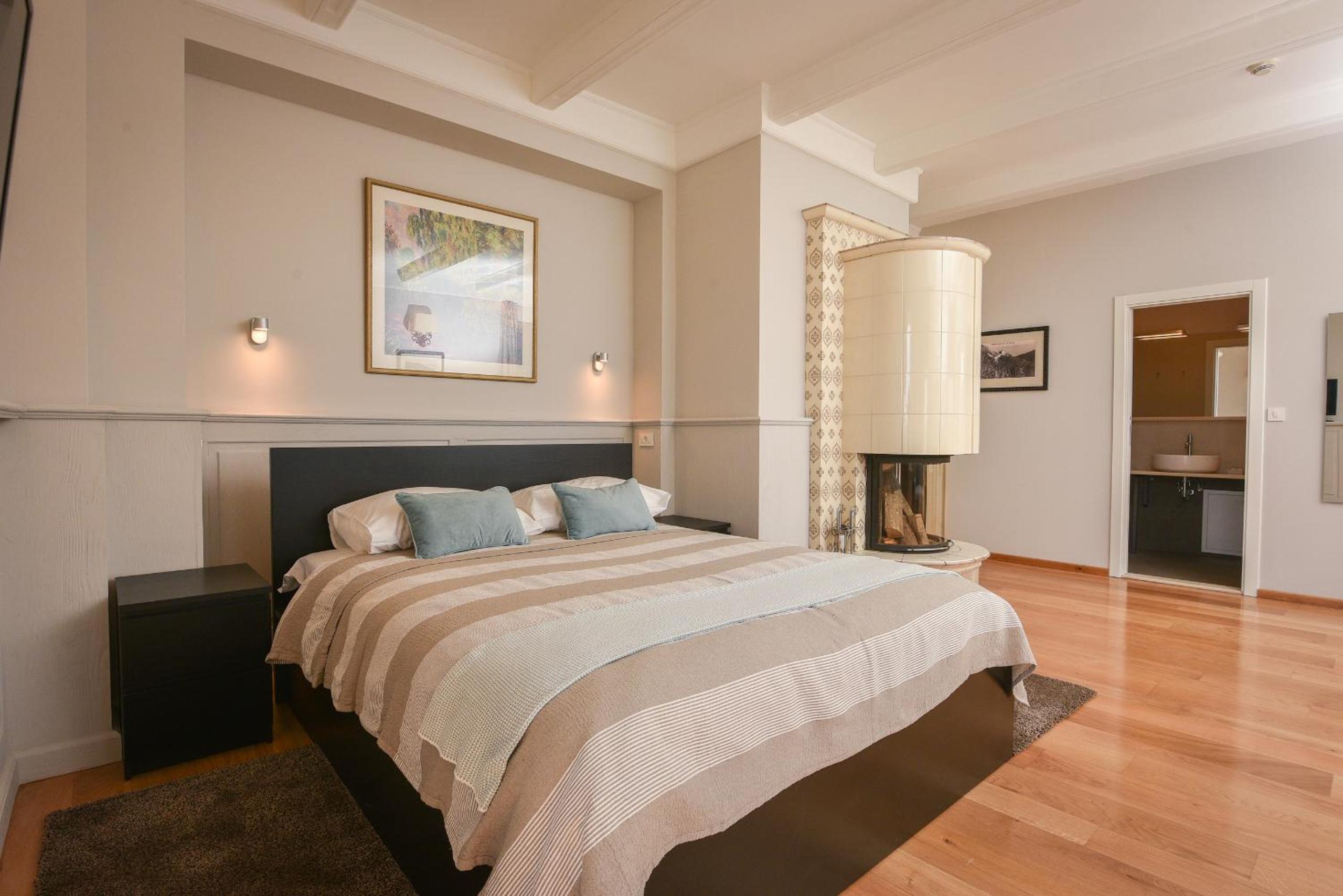 Junior Suite with Terrace - Photo 11