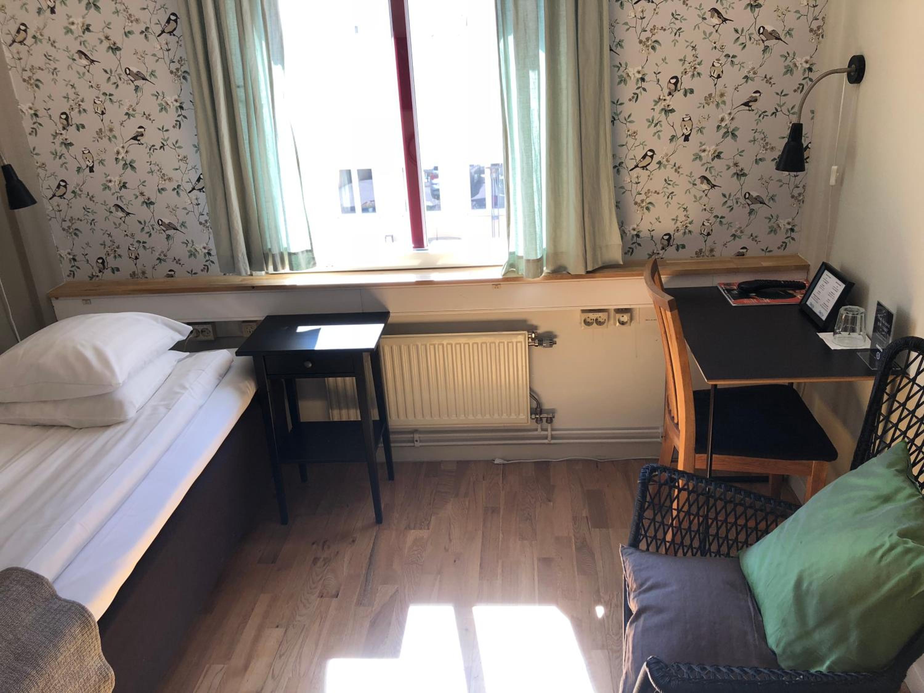 Economy Single Room